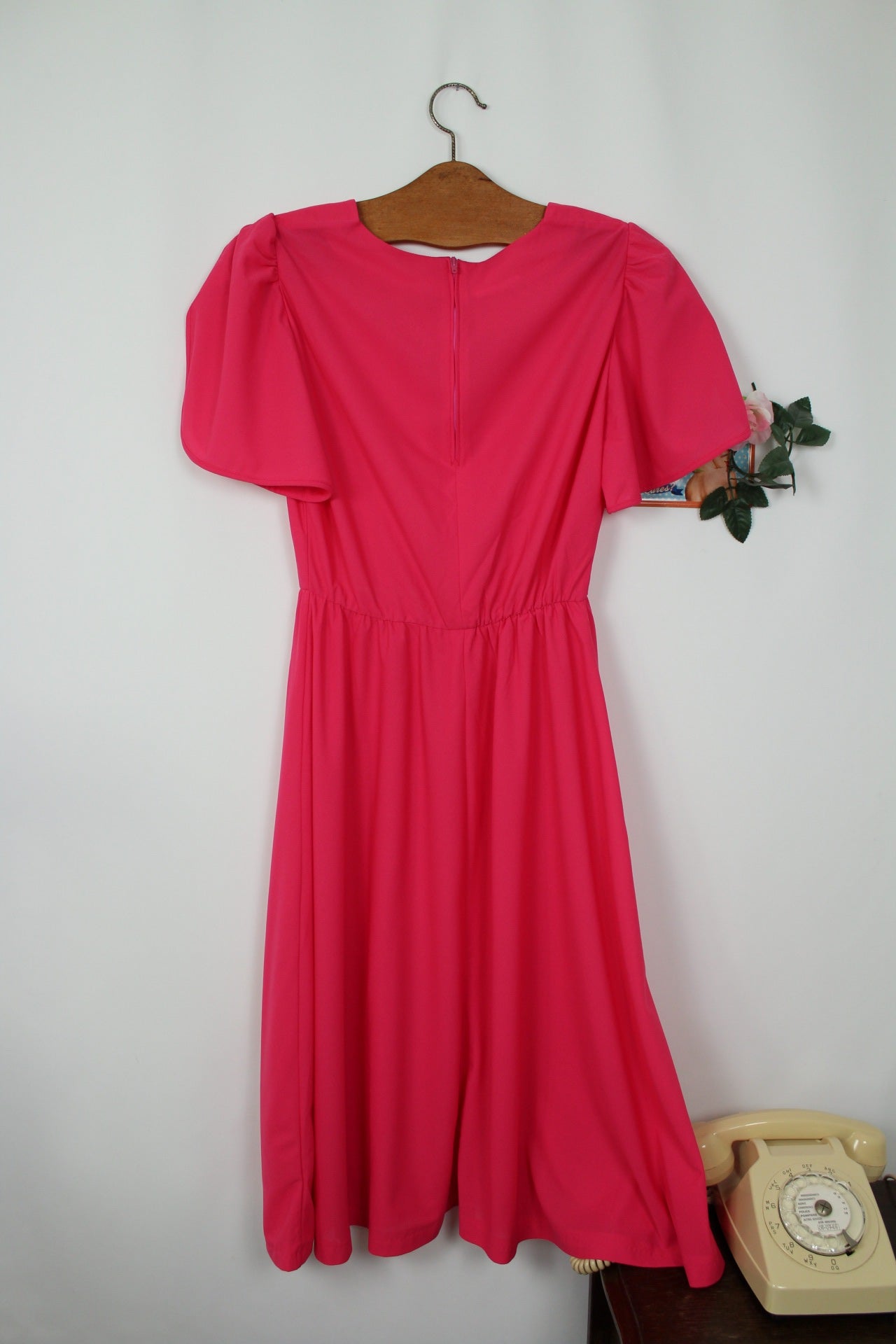 🌸🍒Robe vintage 80's fuchsia flashy & manches retombantes fendues - Taille 36/38🍒🌸