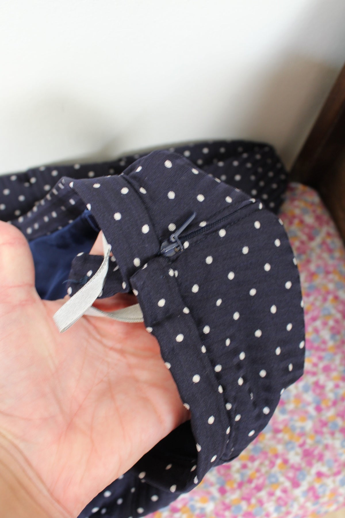 Jupe vintage années 80 plissée marine à pois blancs style pin-up - Taille 40/42