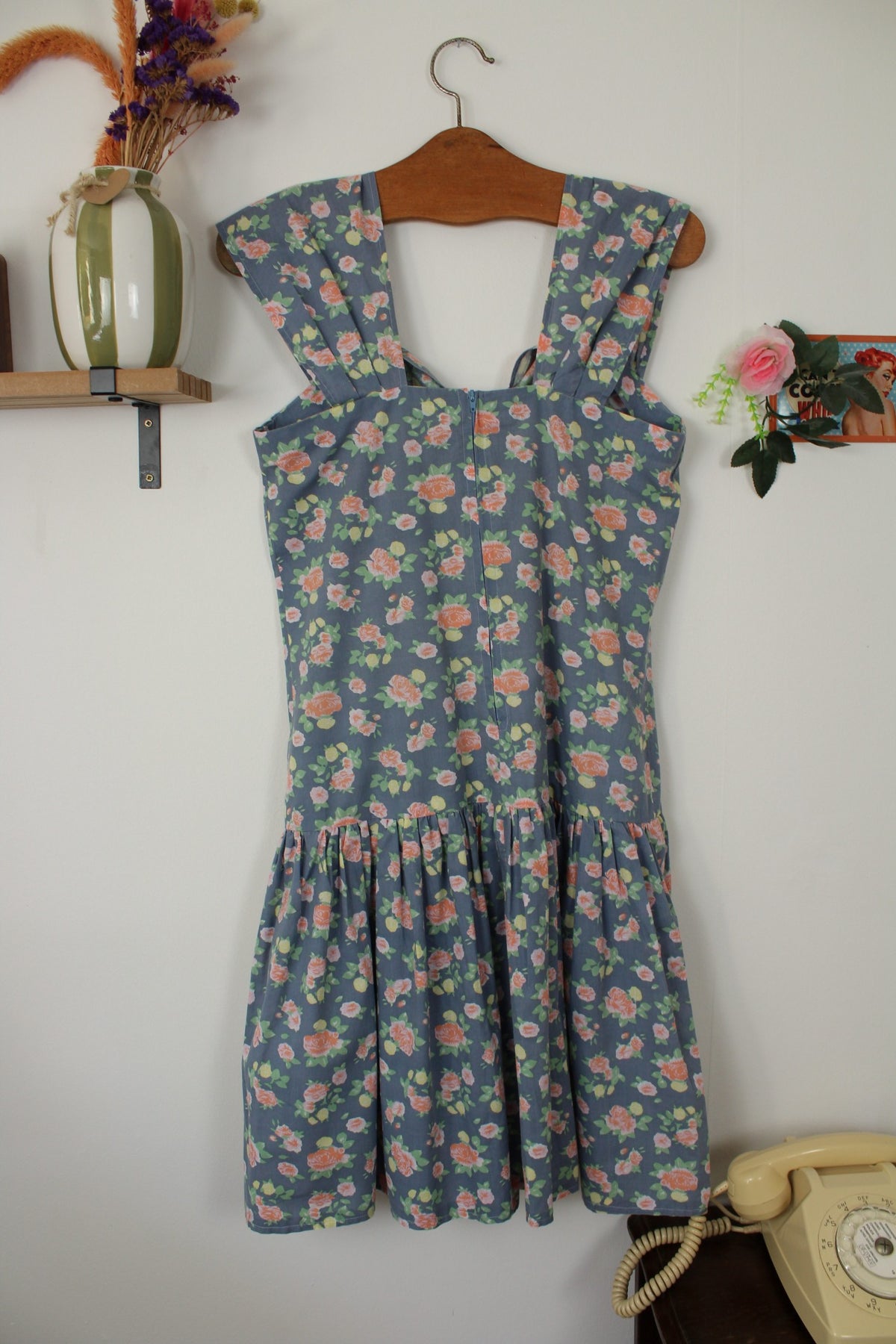 🌸🍒Robe vintage années 80 en coton bleu doux motifs roses romantiques - Taille 38🍒🌸