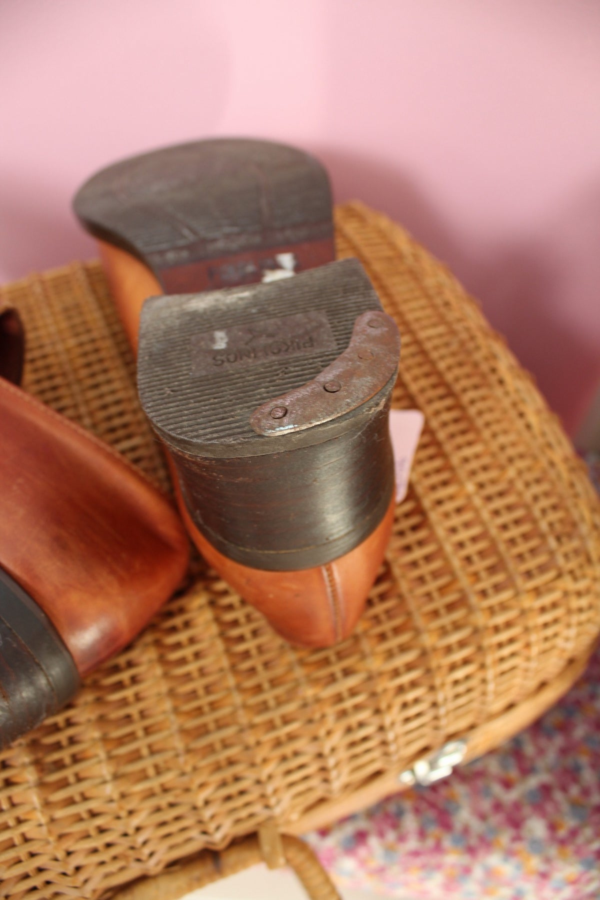 Mocassins Pikolinos à bride - cuir lisse camel - bout carré - pointure 37
