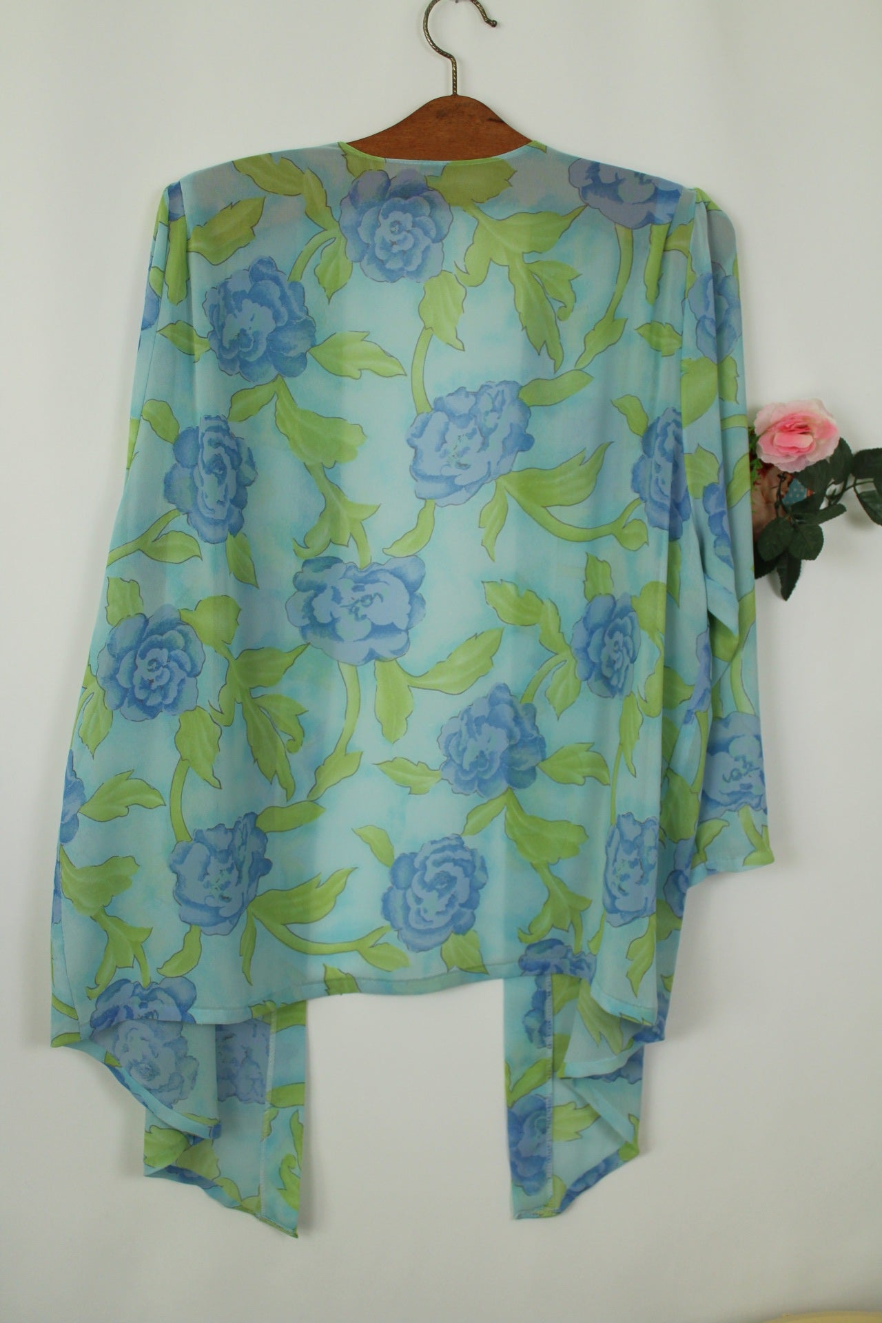 🌸🍒Cardigan léger vintage 90's fait main - fleurs tons pastel - pièce unique - Taille 40 à 44🍒🌸