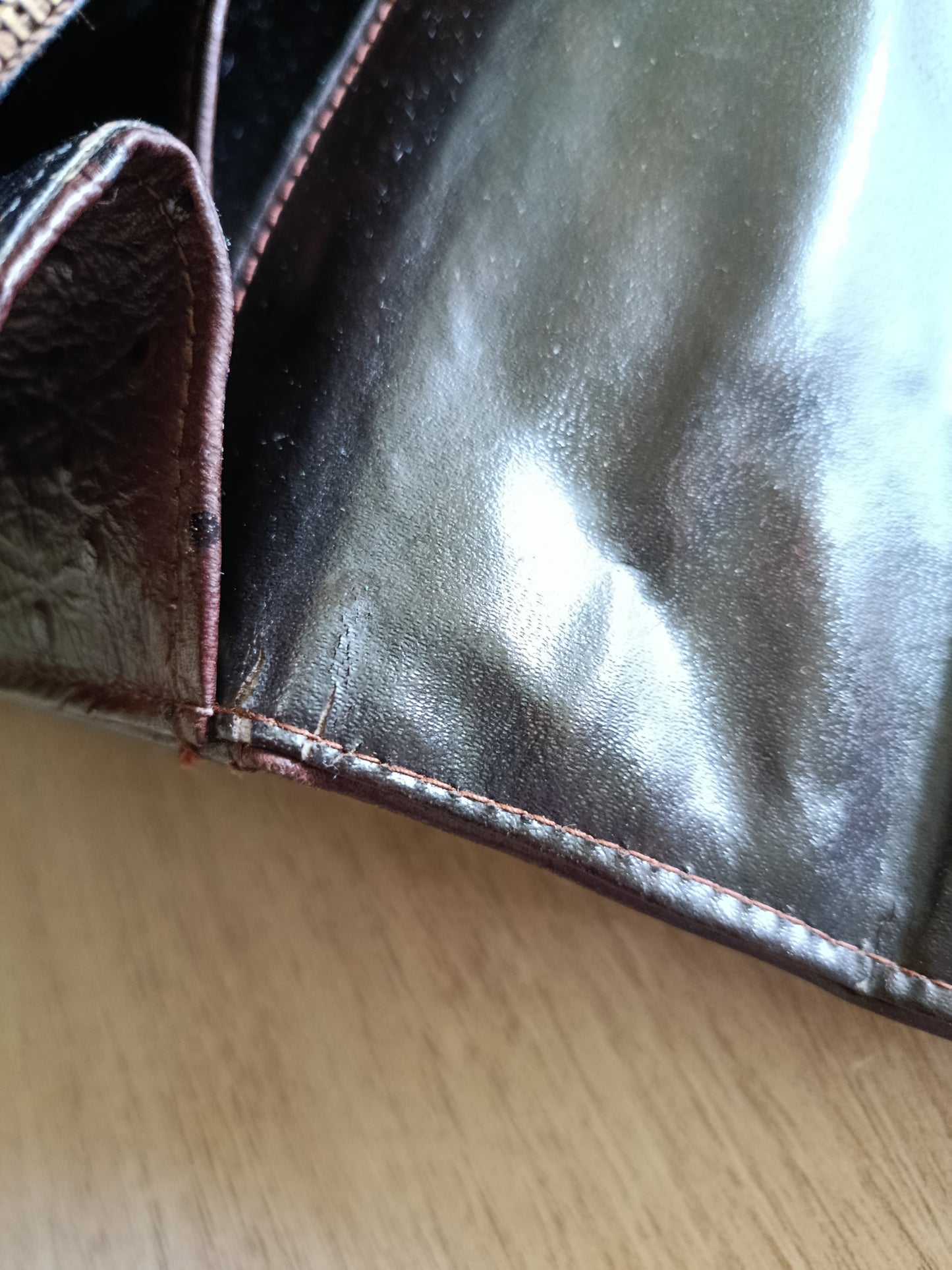 🌸🍒Sac vintage 70/80's cuir texturé imitation autruche & fermoir doré🍒🌸
