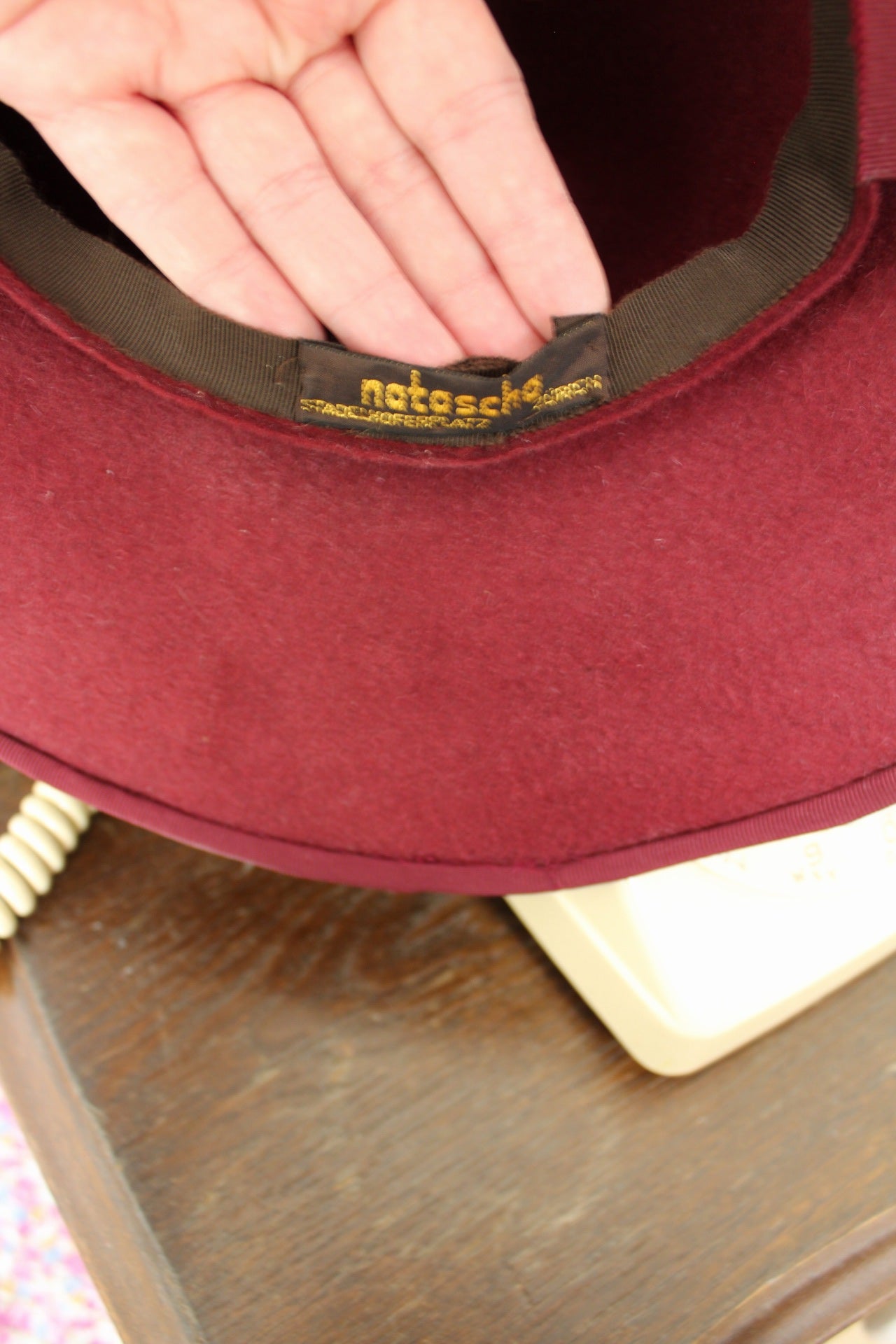 🌸🍒Chapeau vintage en feutre d'Angora années 80/90 bordeaux et nœud🍒🌸