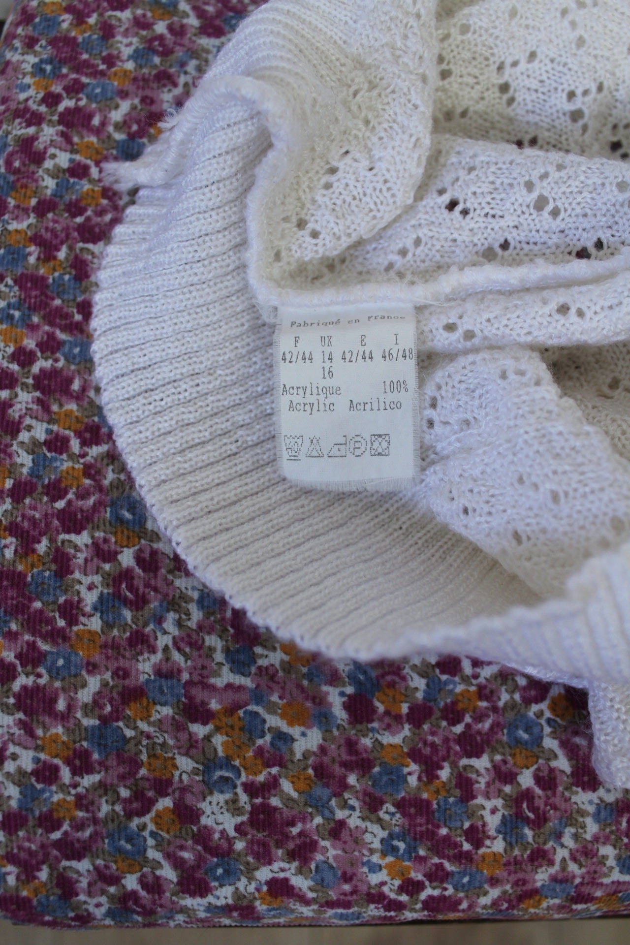 🌸🍒Haut blanc vintage 80's en mailles ajourées - boutons nacrés - Taille 38/40🍒🌸