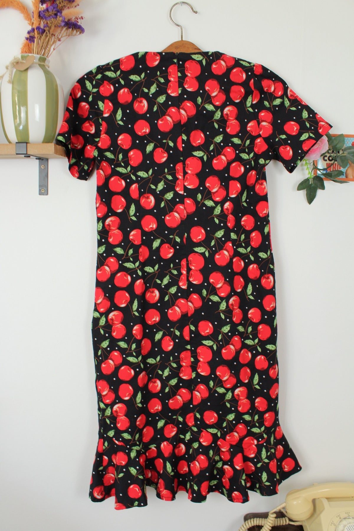 🌸🍒Robe rétro pin-up/rockabilly coupe sirène imprimé cerises et pois - Taille 36🍒🌸