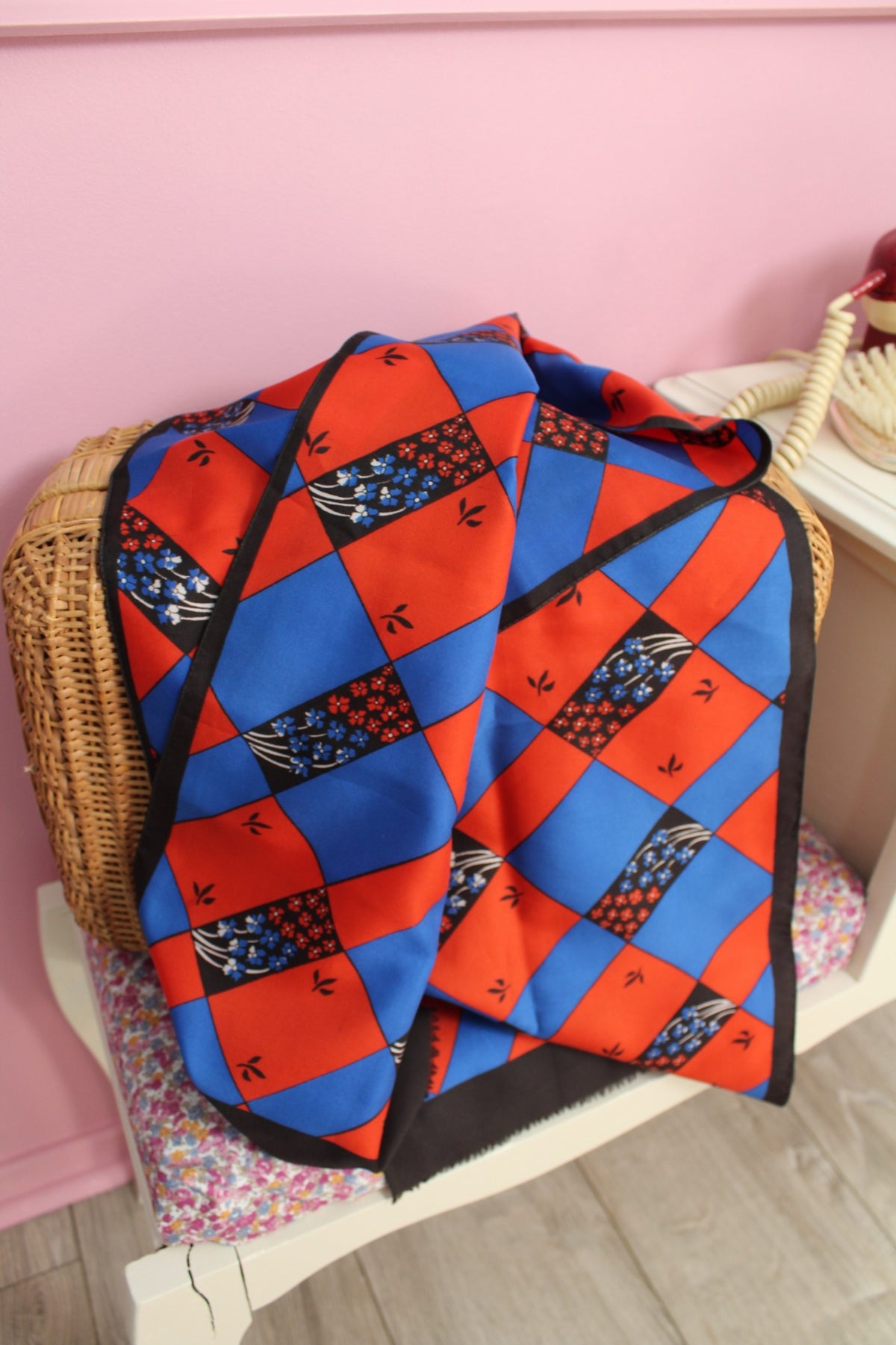 Foulard vintage années 70 carreaux bleus & rouges pep's fleuris