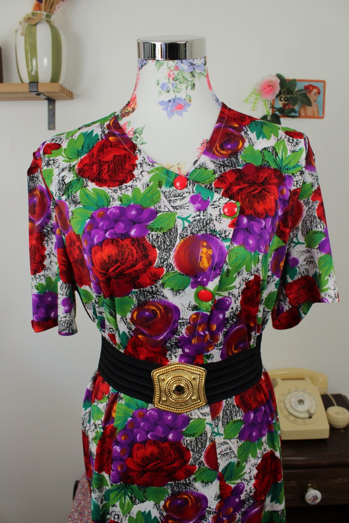 🌸🍒Robe vintage années 80 romantique - roses rouges & grappes de raisins - Taille 40/42🍒🌸