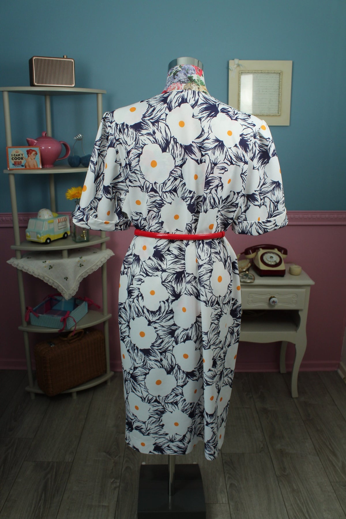 Robe vintage années 80 marguerites graphiques esprit seventies - Taille 46/48