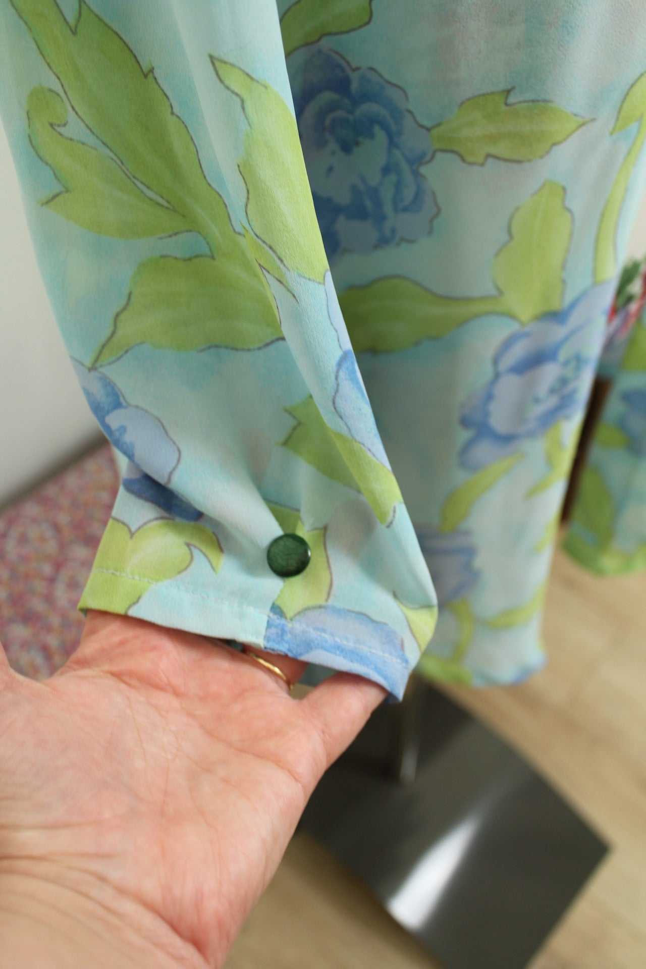 🌸🍒Cardigan léger vintage 90's fait main - fleurs tons pastel - pièce unique - Taille 40 à 44🍒🌸