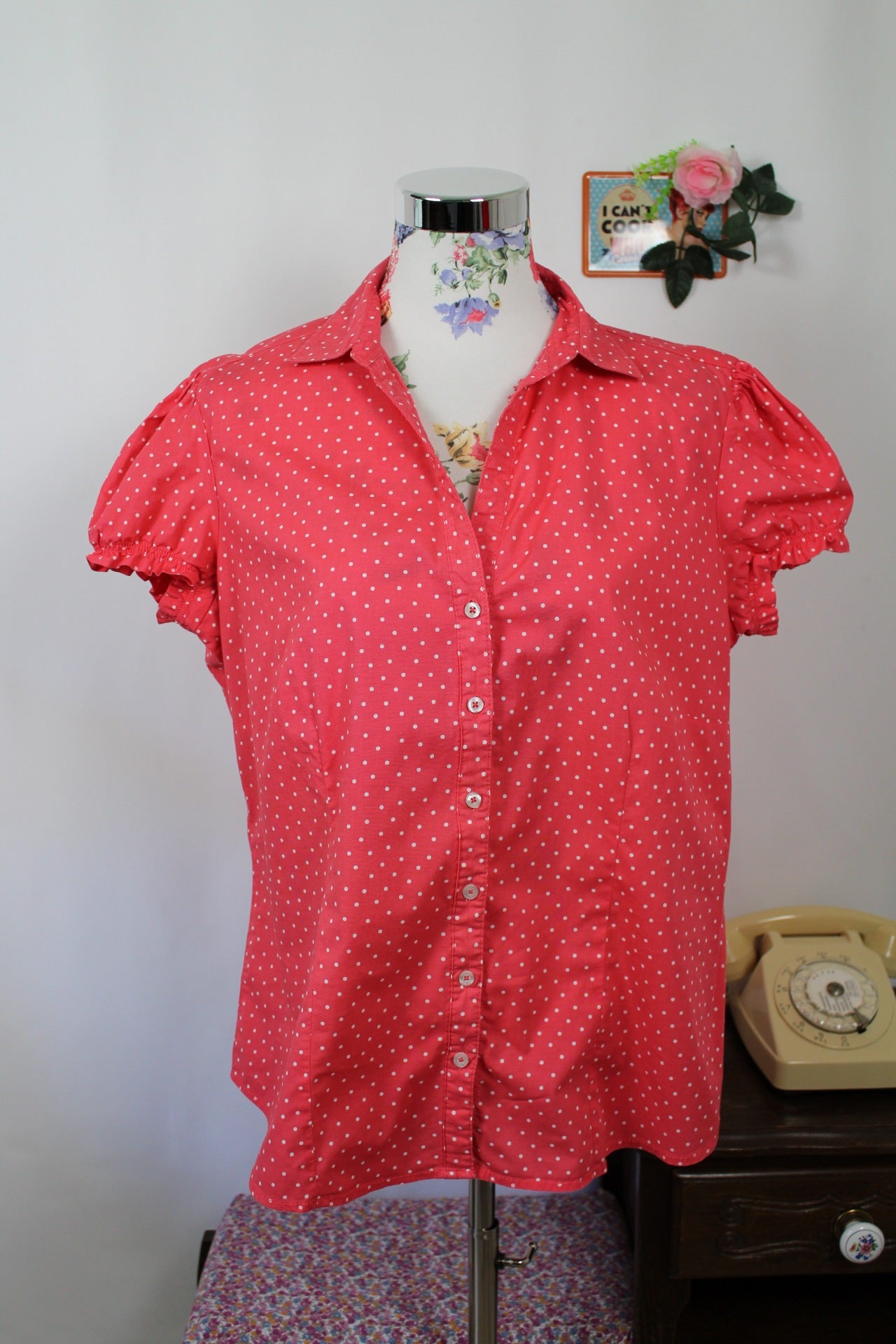 🌸🍒Chemise manches courtes vintage 90s/2000s rose bonbon à pois pin-up - Taille 42/44🍒🌸