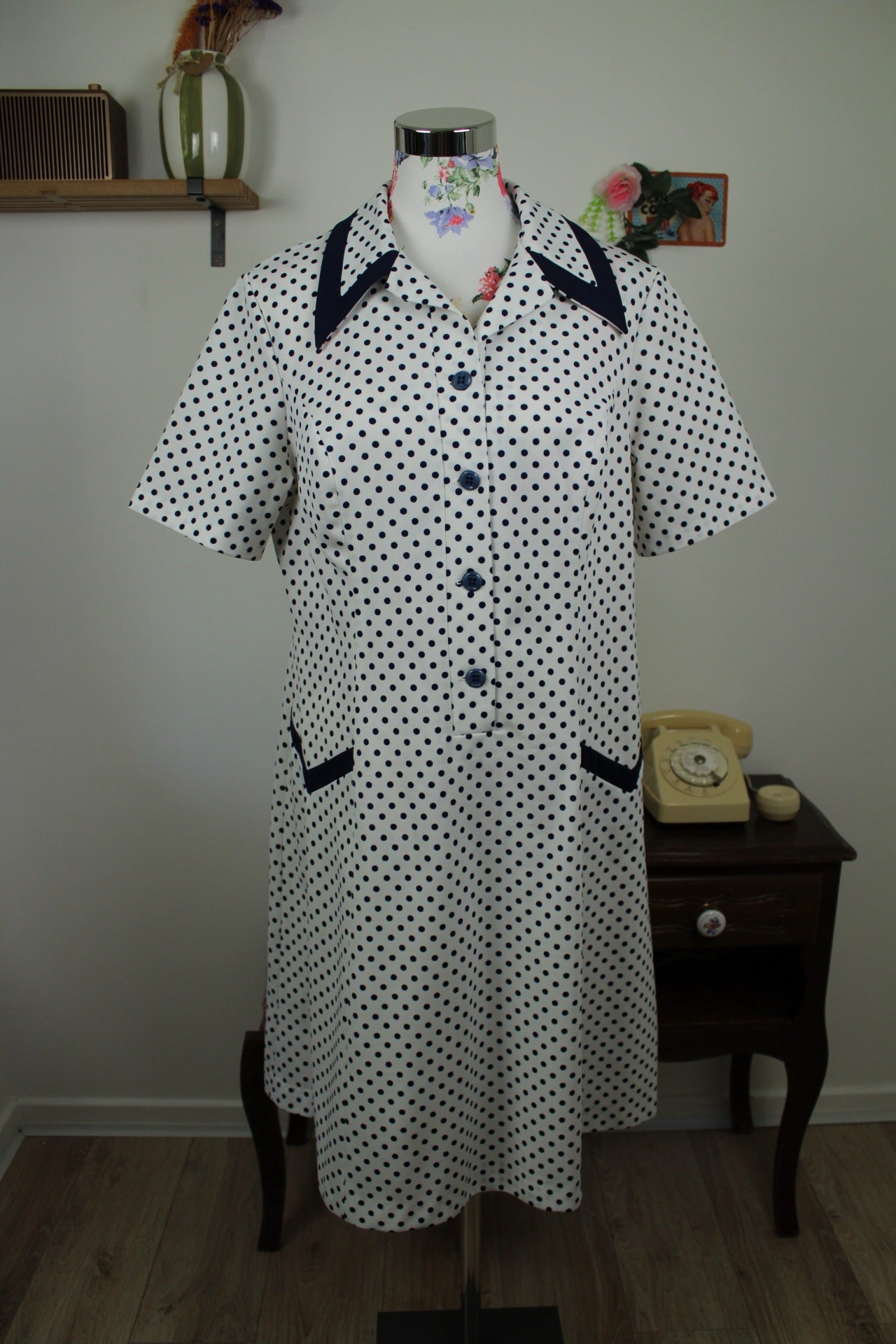 🌸🍒Robe vintage 80's pin-up/rockabilly à pois marine - col chemise - Taille 40/42🍒🌸