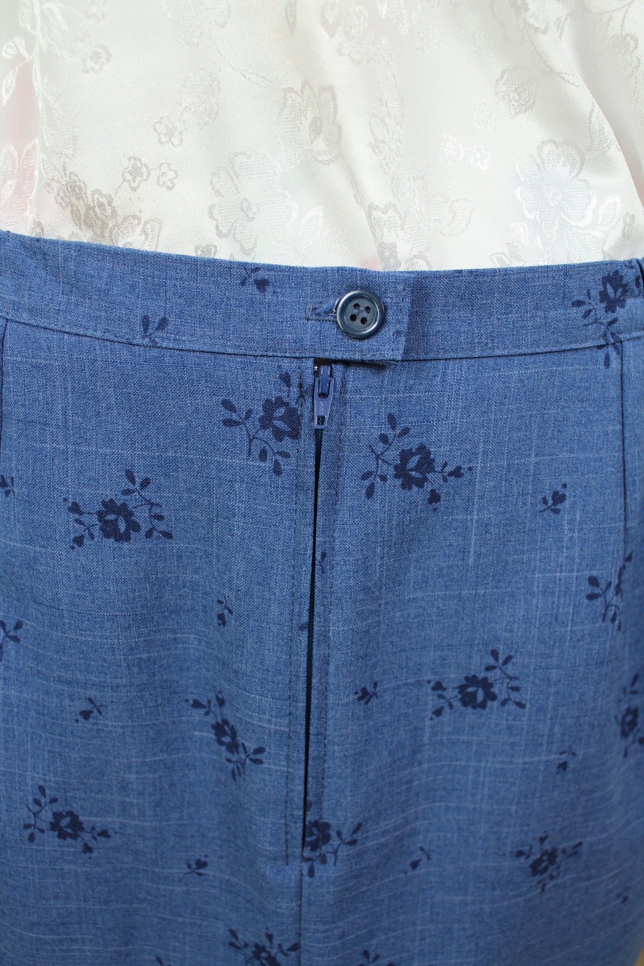 🌸🍒Jupe vintage 90's bleue imprimé fleuri dans les mêmes tons - made in France - Taille 42🍒🌸