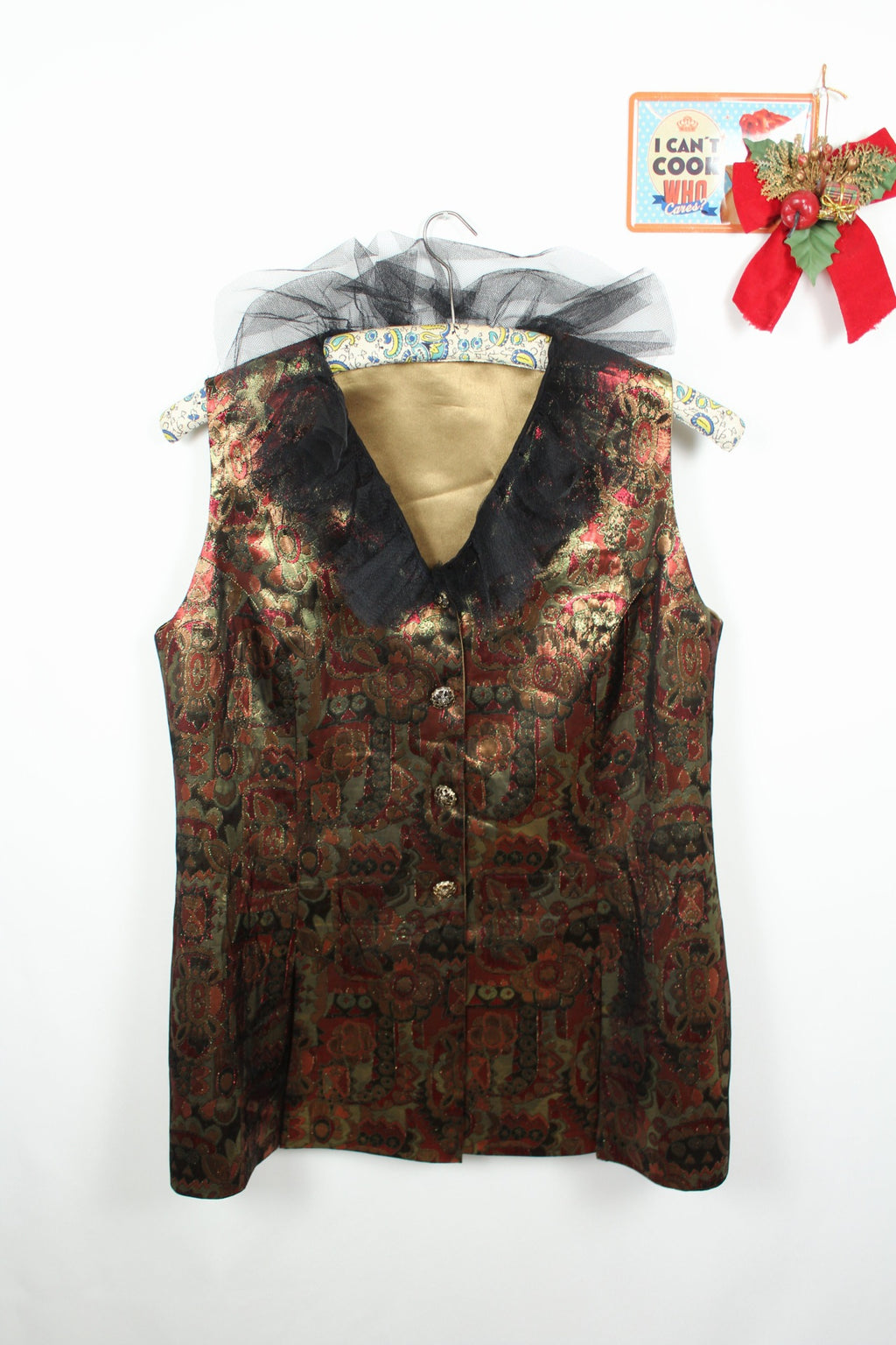 ✨Gilet brocart vintage 70's doré motifs baroques & col volanté tulle noir ✨