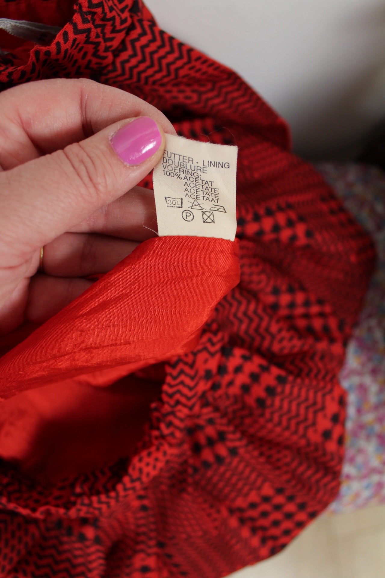 🌸🍒Jupe plissée vintage 80's rouge motifs graphiques - Taille 48/50🍒🌸