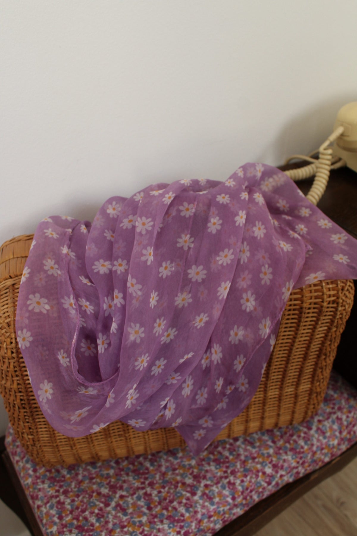🌸🍒Foulard vintage années 90/2000 violet & marguerites🍒🌸