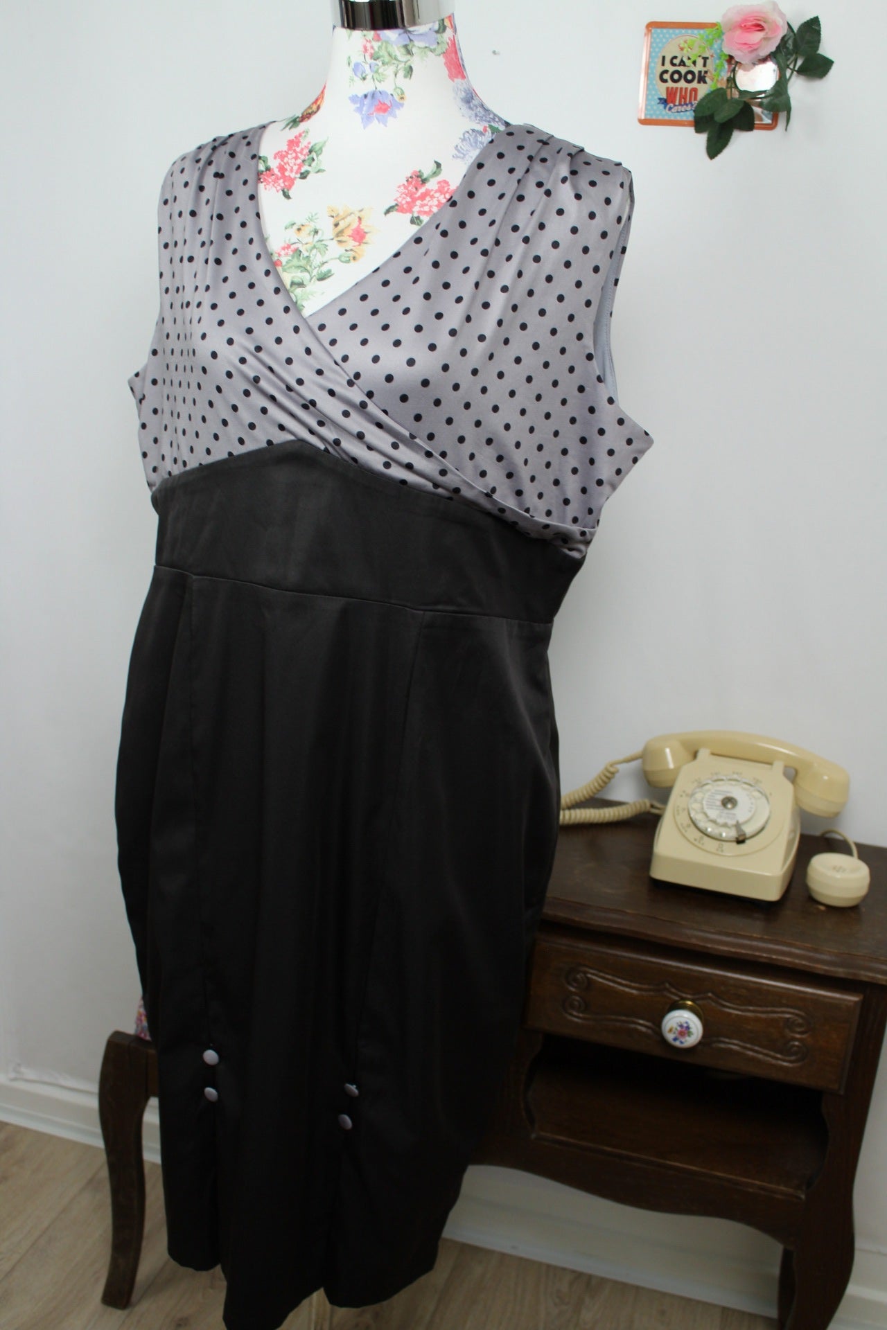 🌸🍒Robe rétro Lindy Bop crayon fendue à pois style pin-up/rockabilly - Taille 46/48🍒🌸