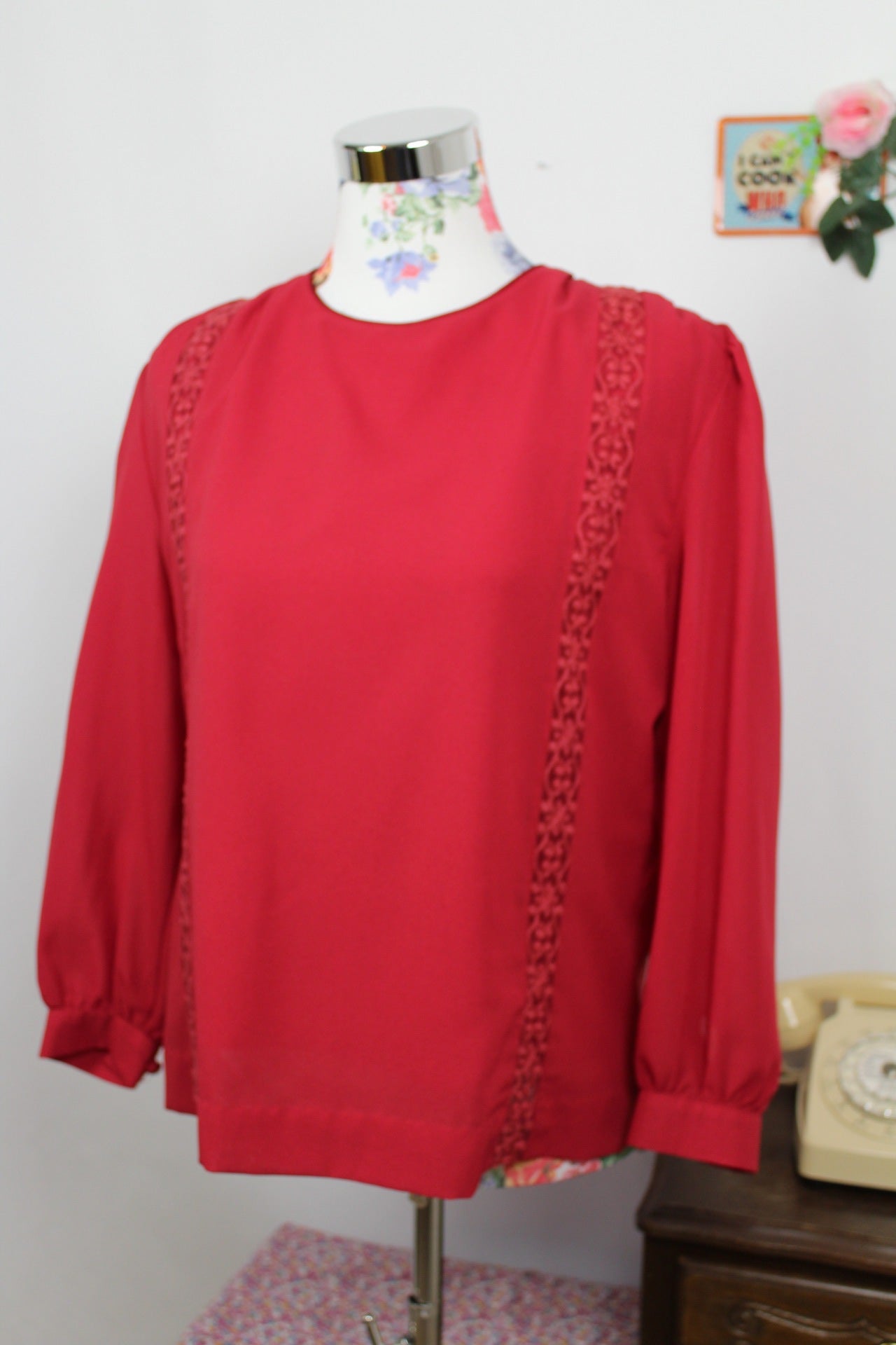 🌸🍒Blouse vintage 90's rouge romantique & broderies fleuries - Taille 40/42🍒🌸