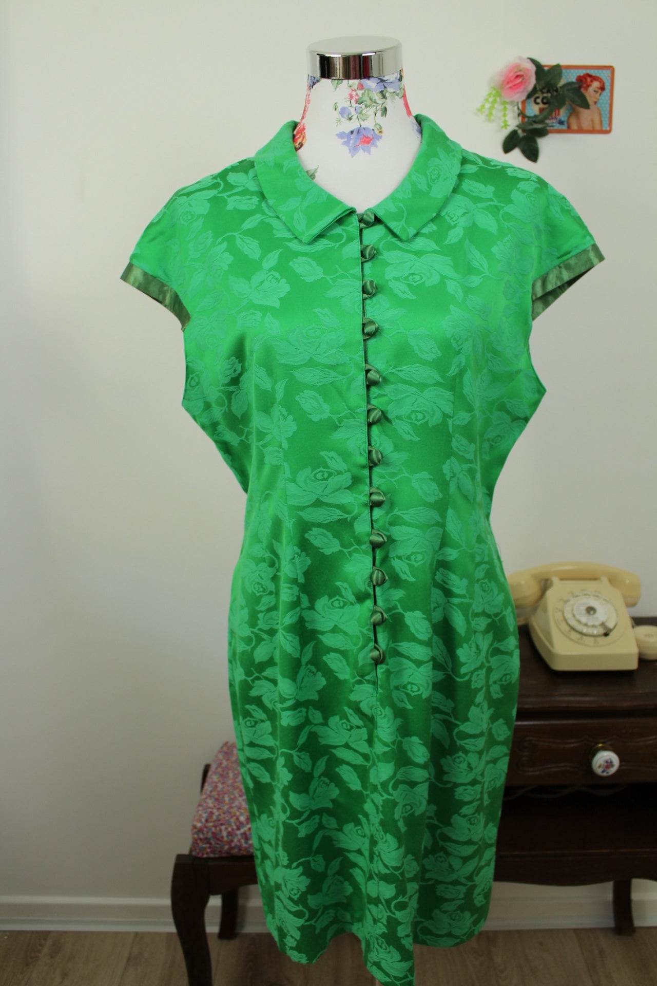 🌸🍒Robe vintage 80/90s romantique vert satiné & roses ton sur ton - Taille 40🍒🌸