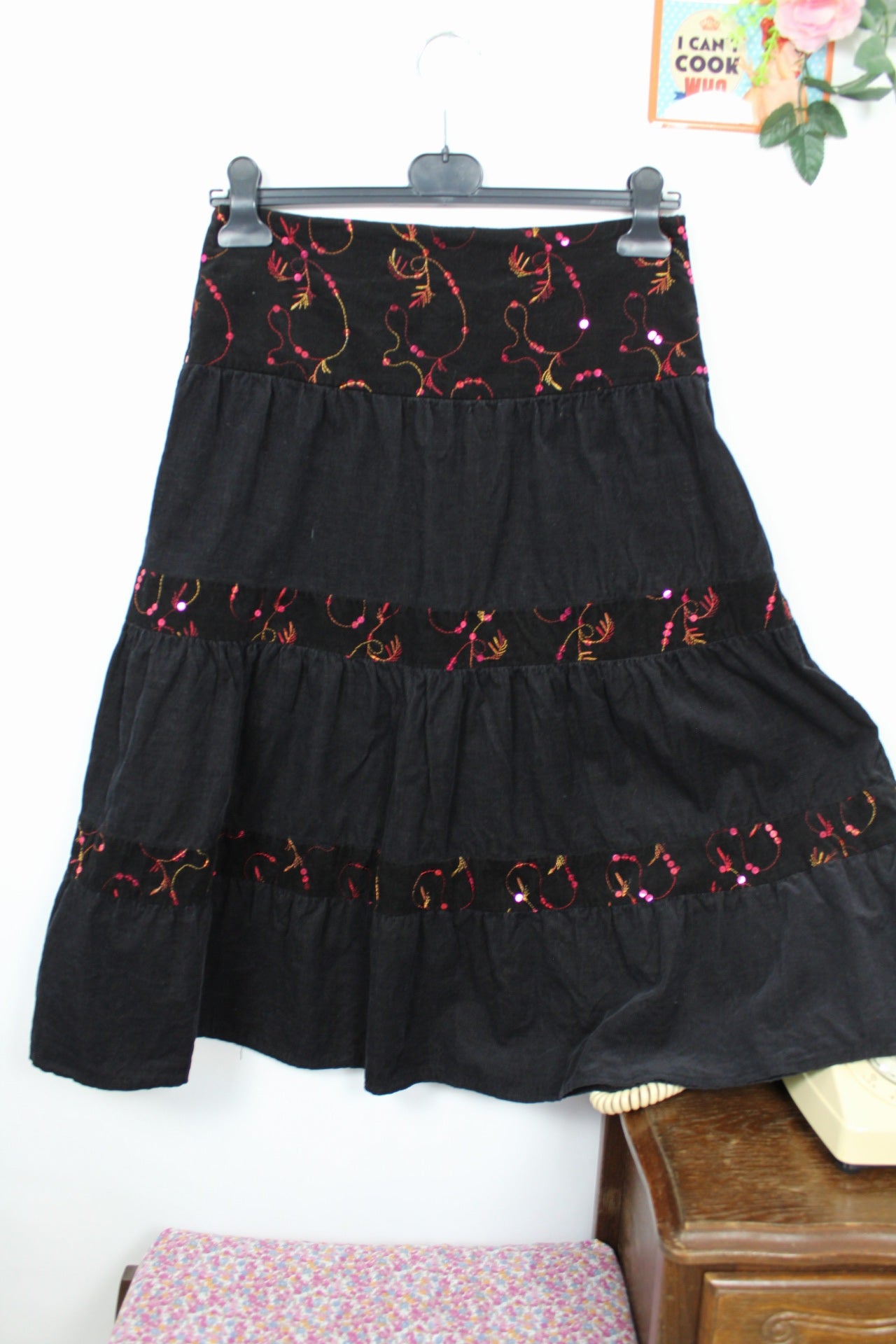 🌸🍒Jupe vintage 90's en velours côtelé brodé - esprit bohème romantique - Taille 38🍒🌸