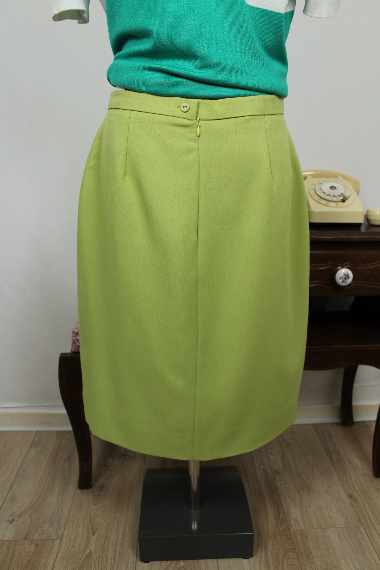 🌸🍒Jupe vintage 80's vert lumineux longueur genoux - Taille 42🍒🌸