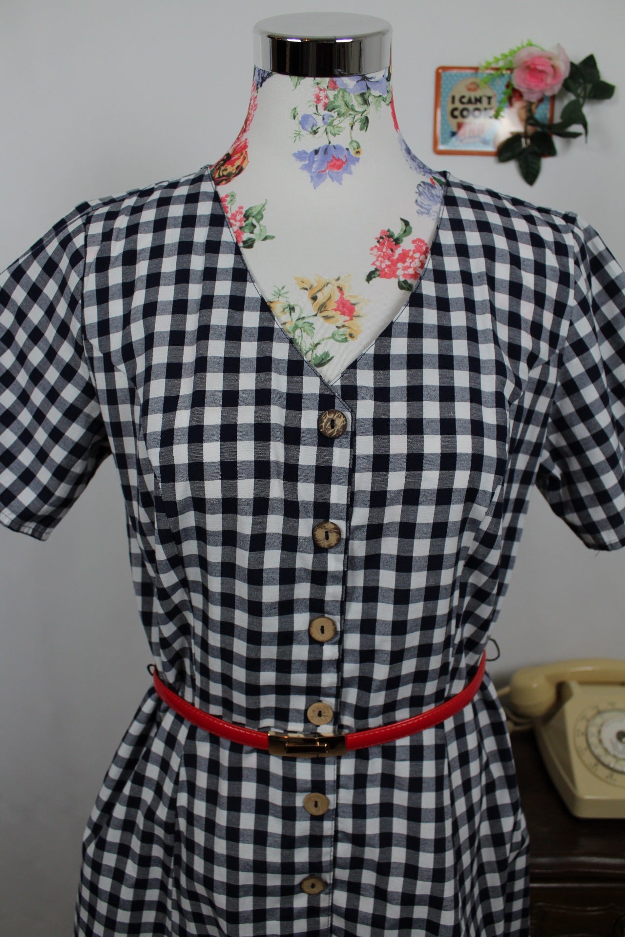 🍒🌸Robe pin-up rétro bohème vichy blanc et marine - boutons en bois - made in India - Taille 40/42🌸🍒