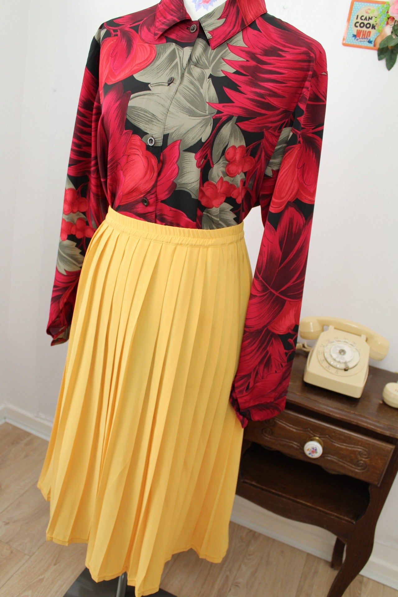 🌸🍒Jupe midi plissée vintage 80's jaune ensoleillé - Taille 40/42🍒🌸