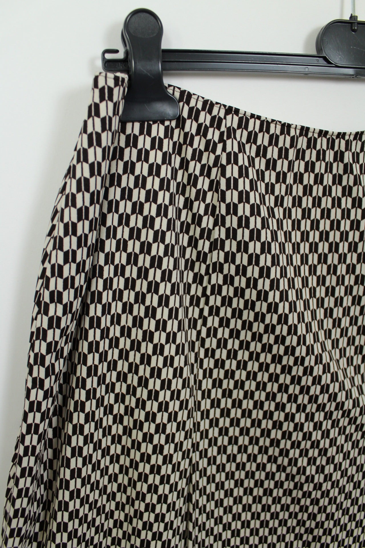 🌸🍒Jupe midi vintage 70/80s fabriquée en RFA - élégance géométrique - Taille 42🍒🌸