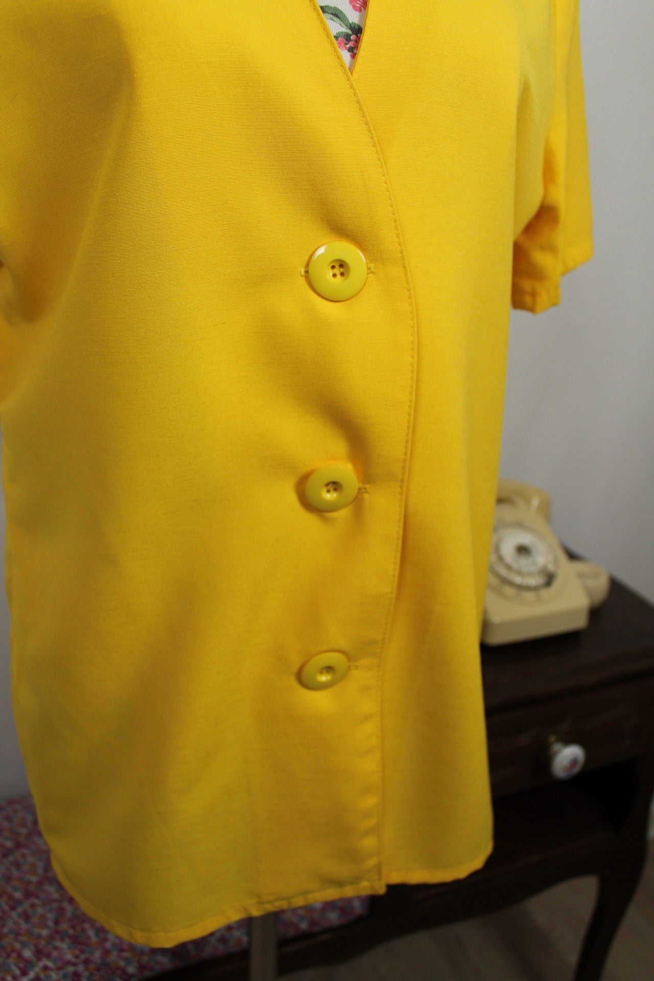 🌸🍒Blouse vintage 90's jaune soleil en viscose - chic & lumineuse - Taille 40/42🍒🌸
