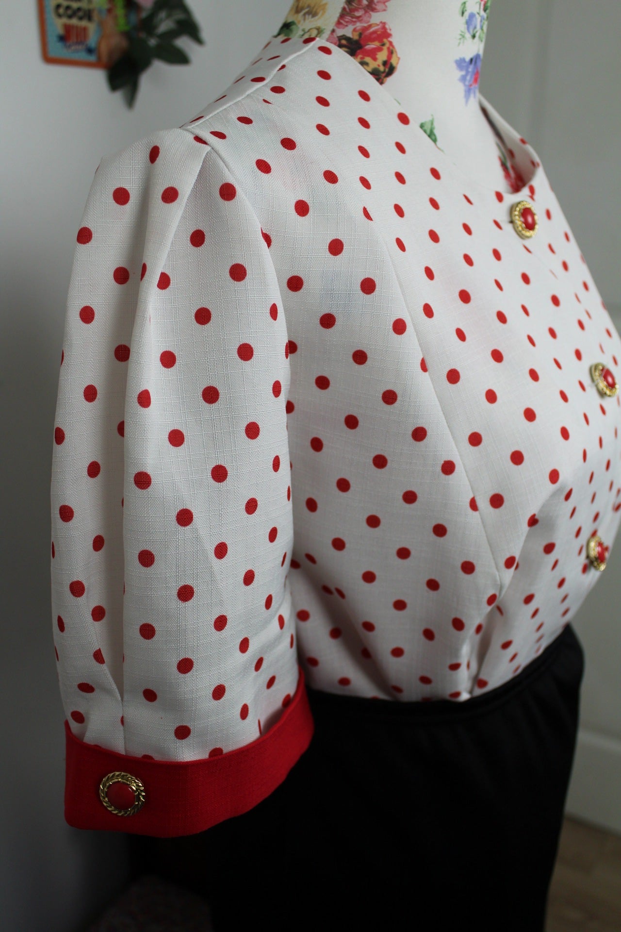 🌸🍒Blouse vintage 80's esprit tailleur pin-up rockabilly - pois & boutons bijoux - Taille 44🍒🌸