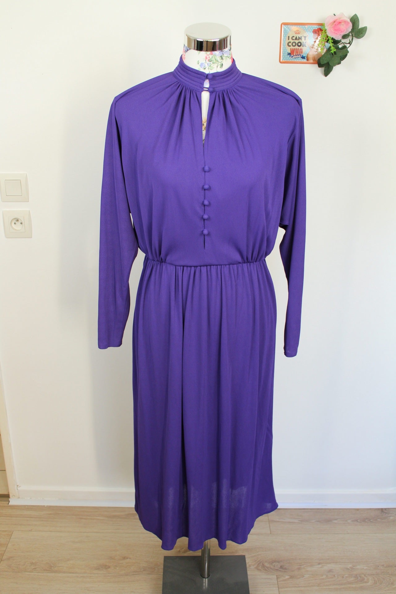 🌸Robe violette boutonnée vintage pin-up années 70🍒