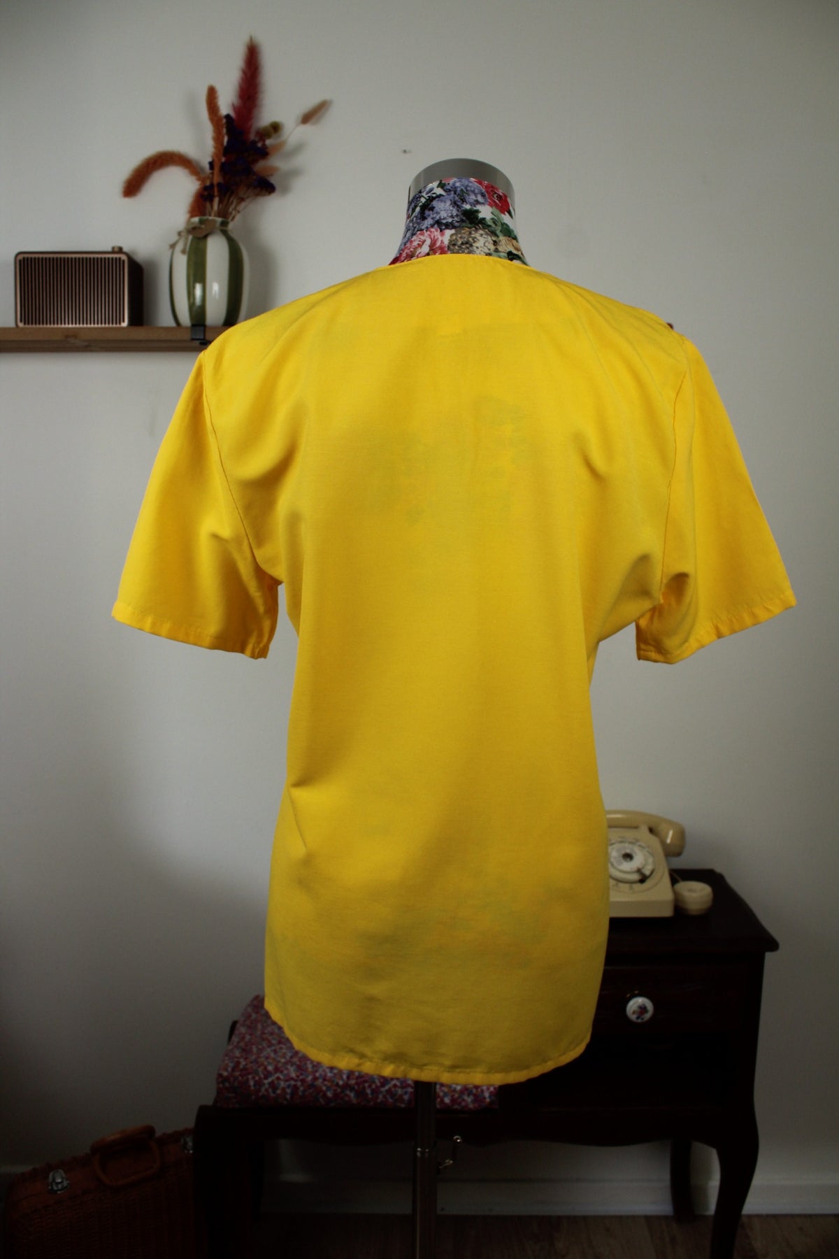 Blouse vintage années 90 jaune soleil en viscose - chic & lumineuse - Taille 38/40
