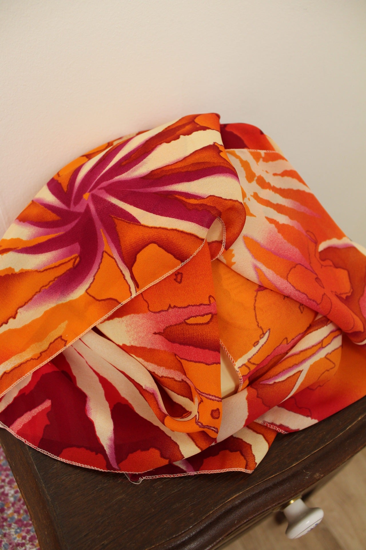 🌸🍒Foulard vintage 90's summer vibes fleuri couleurs chaudes🍒🌸