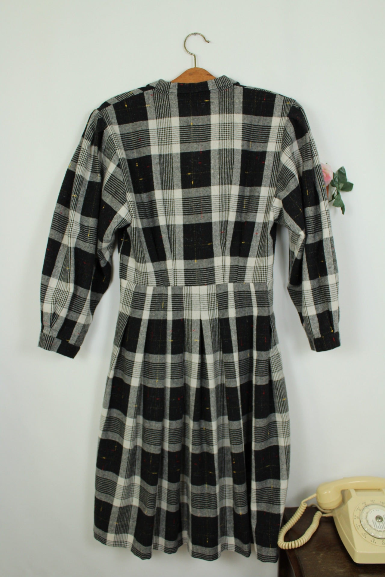 🌸🍒Robe d'hiver vintage faite main - carreaux noir & blanc - plissée années 80 - Taille 36/38🍒🌸