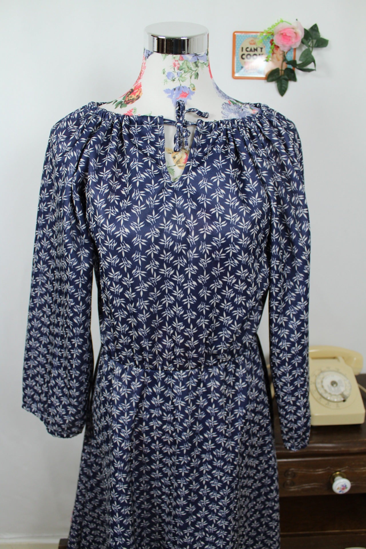 🌸🍒Robe vintage 70/80s romantique bohème - bleu marine & manches larges - Taille 38/40🍒🌸