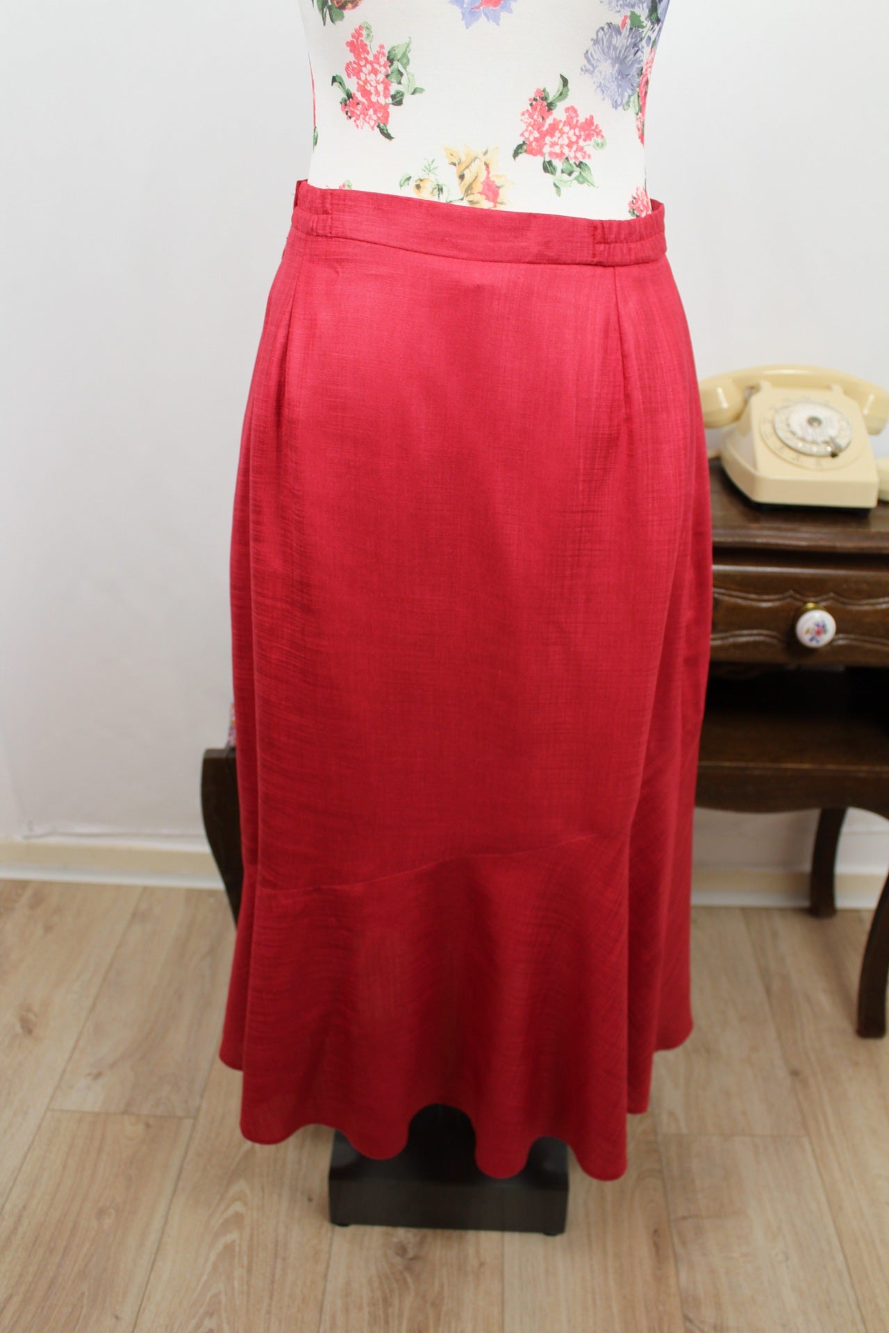 🍒🌸Jupe longue rouge volantée - Un jour ailleurs 90's - Taille 38🌸🍒