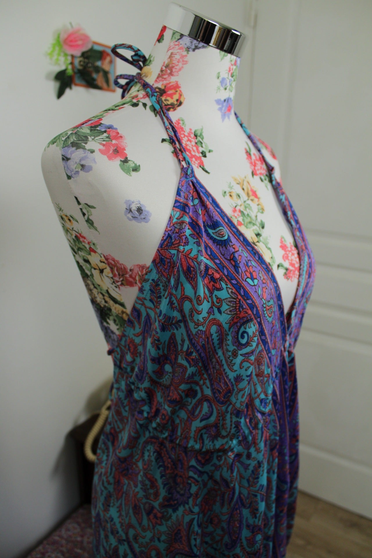 🌸🍒Robe longue en soie summer vives turquoise, paisley & fleurs stylisées - Taille 40/42🍒🌸