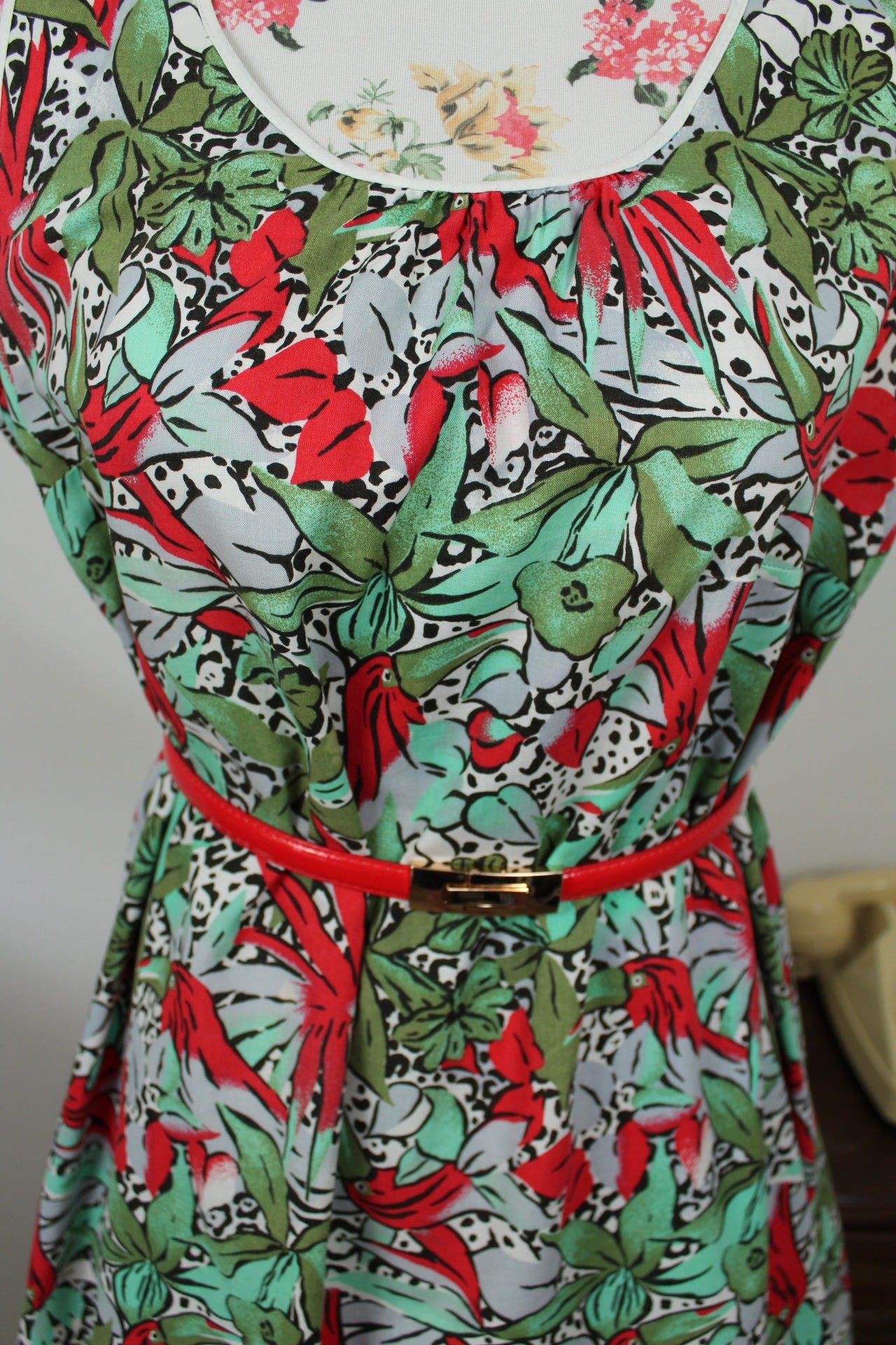 🌸🍒Robe vintage 80/90's imprimée jungle & oiseaux - pin-up des tropiques - Taille 40/42🍒🌸
