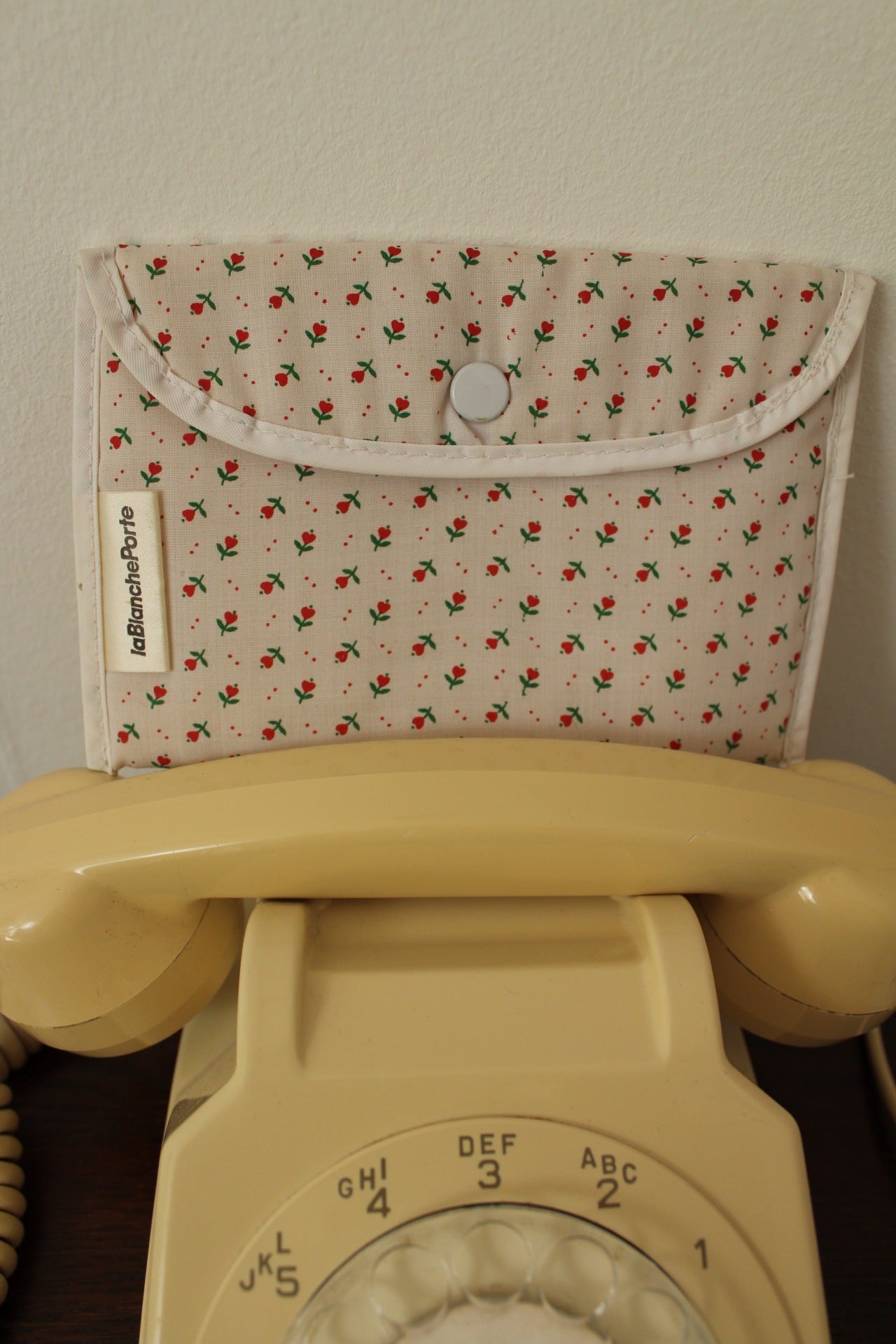 🌸🍒Pochette vintage années 80/90 imprimé fleurs en forme de cœur🍒🌸