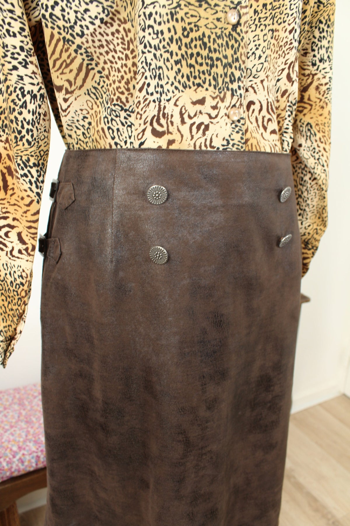 Jupe vintage années 90/2000 Julie Guerlande marron effet daim texturé oldschool - Taille 40