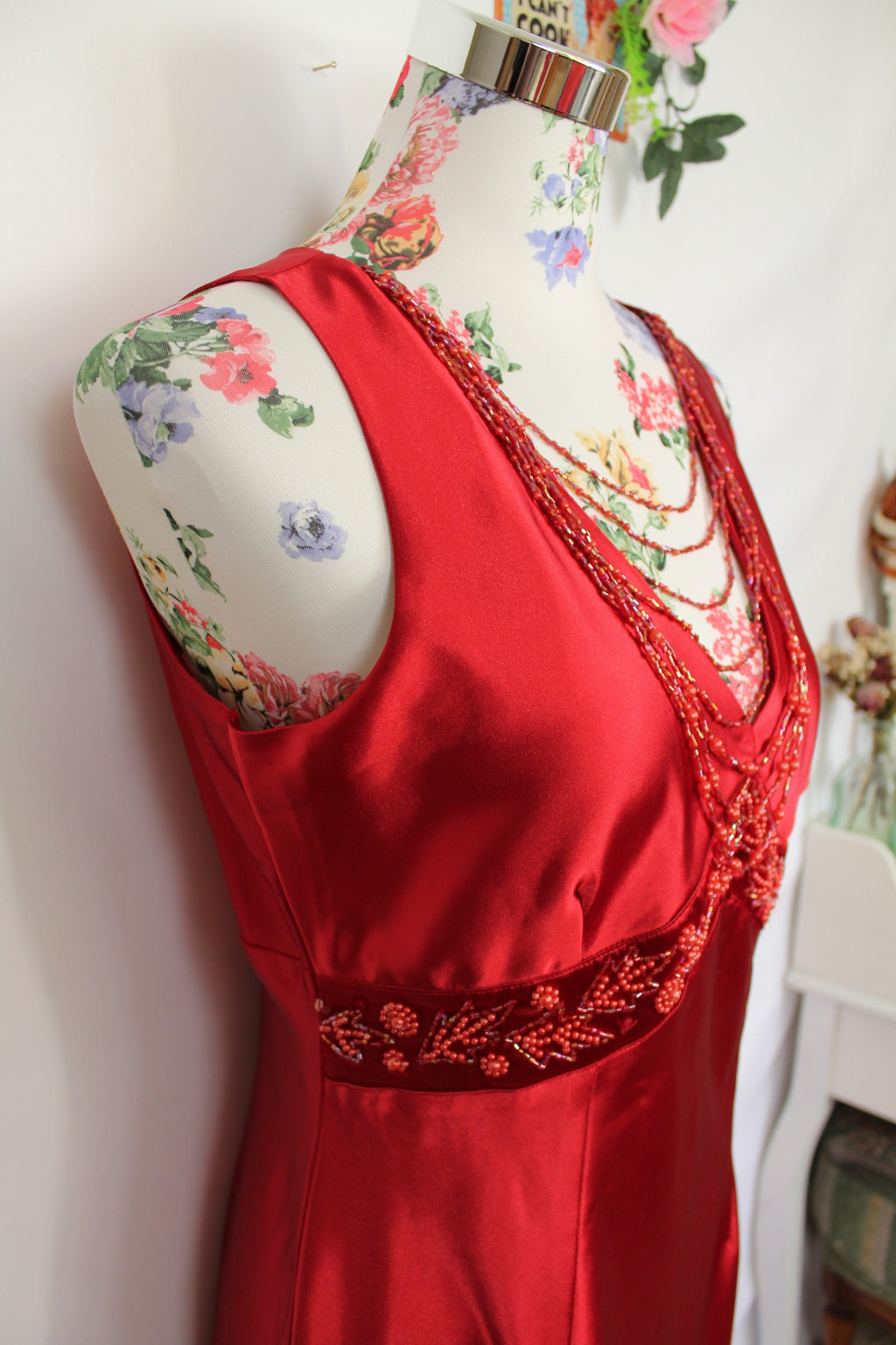 ✨Robe de soirée rouge satinée vintage perlée 80/90s - collier intégré✨