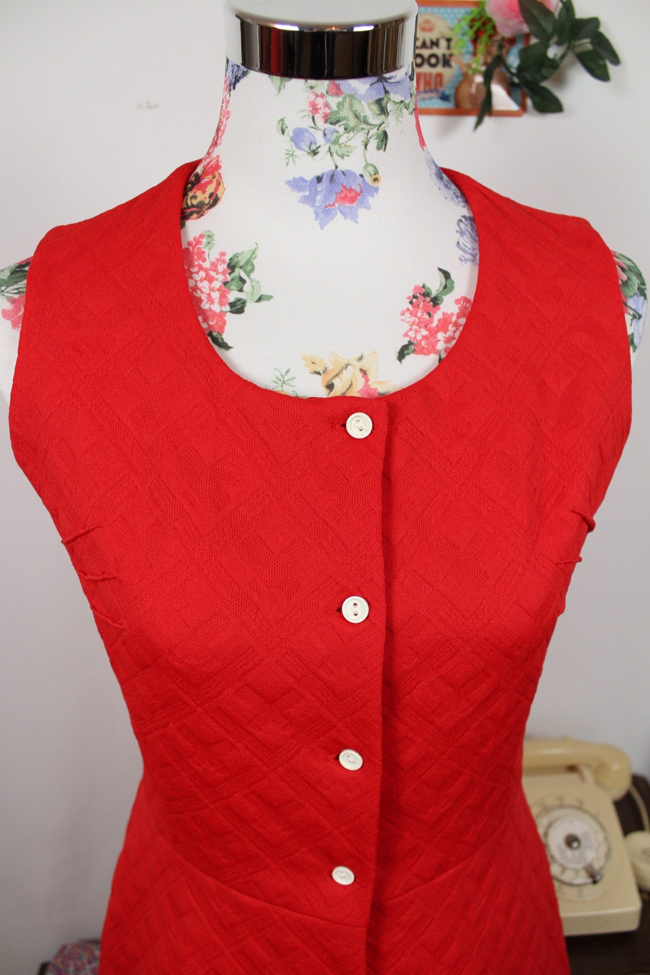 🌸🍒Robe vintage rouge années 60 coupe trapèze🍒🌸