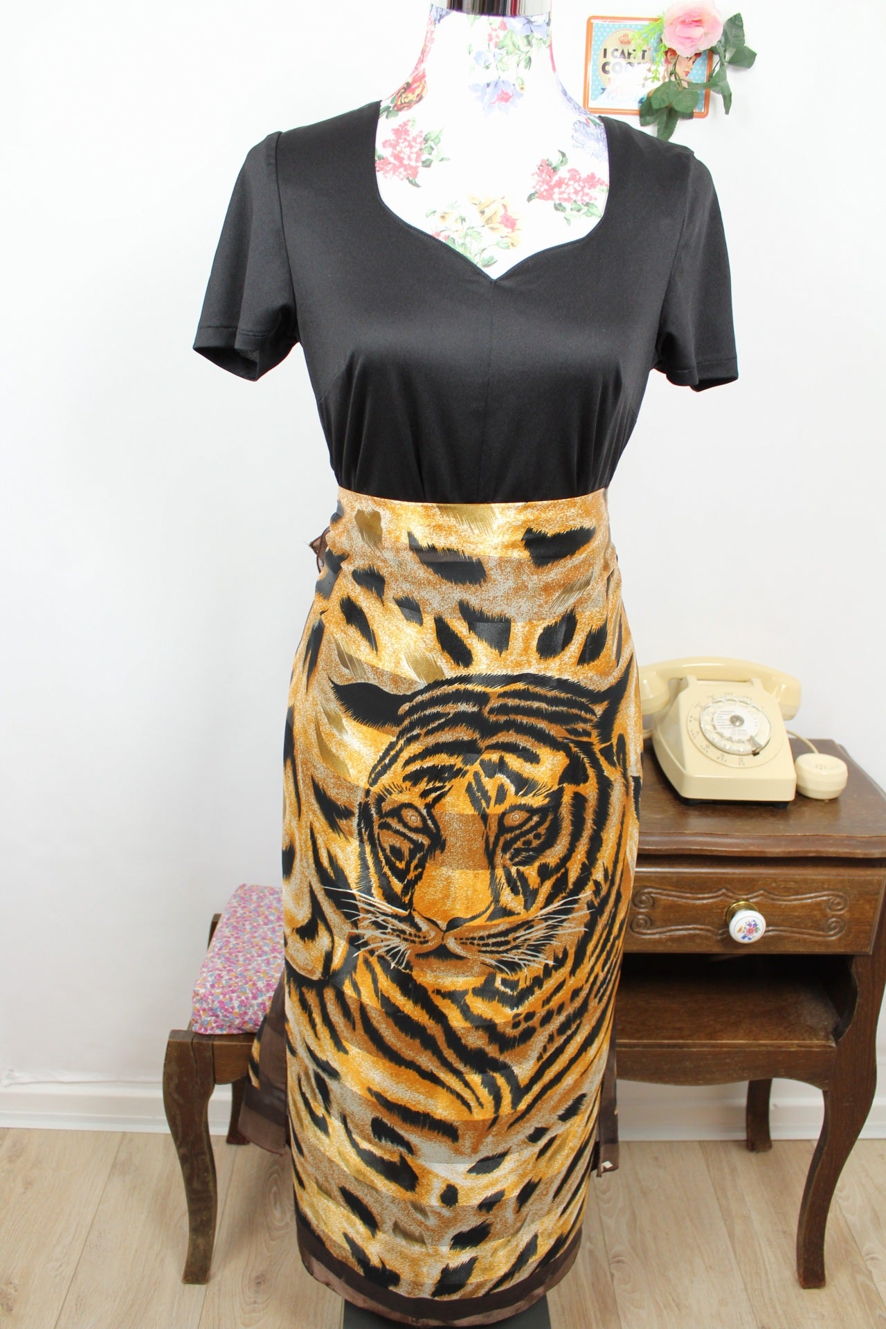 🌸🍒Grand foulard vintage 90's animal print tigre🍒🌸