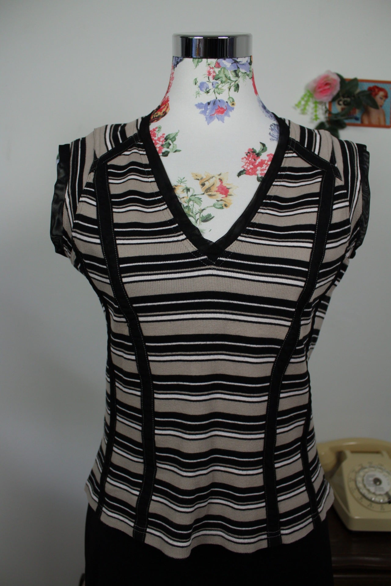 🌸🍒Tee shirt rayé vintage 90's en coton goth/dark romance - Taille 38/40🍒🌸
