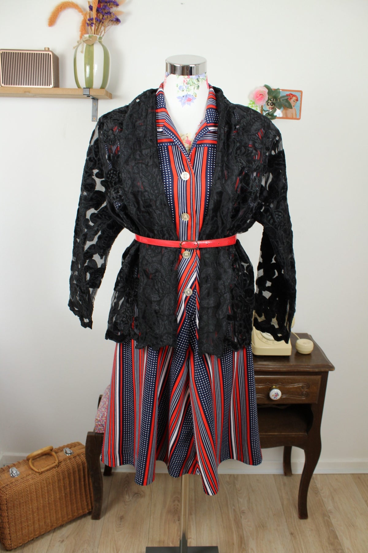 Cardigan noir transparent vintage années 80 dentelle fleurie baroque dark romantique gothique - Taille 42/44