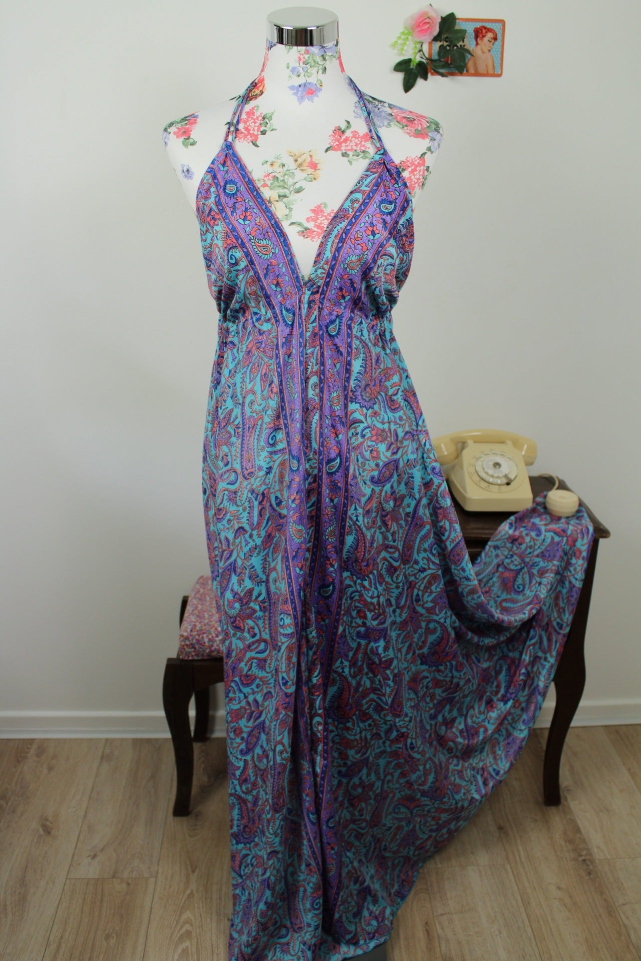 🌸🍒Robe longue en soie summer vives turquoise, paisley & fleurs stylisées - Taille 40/42🍒🌸