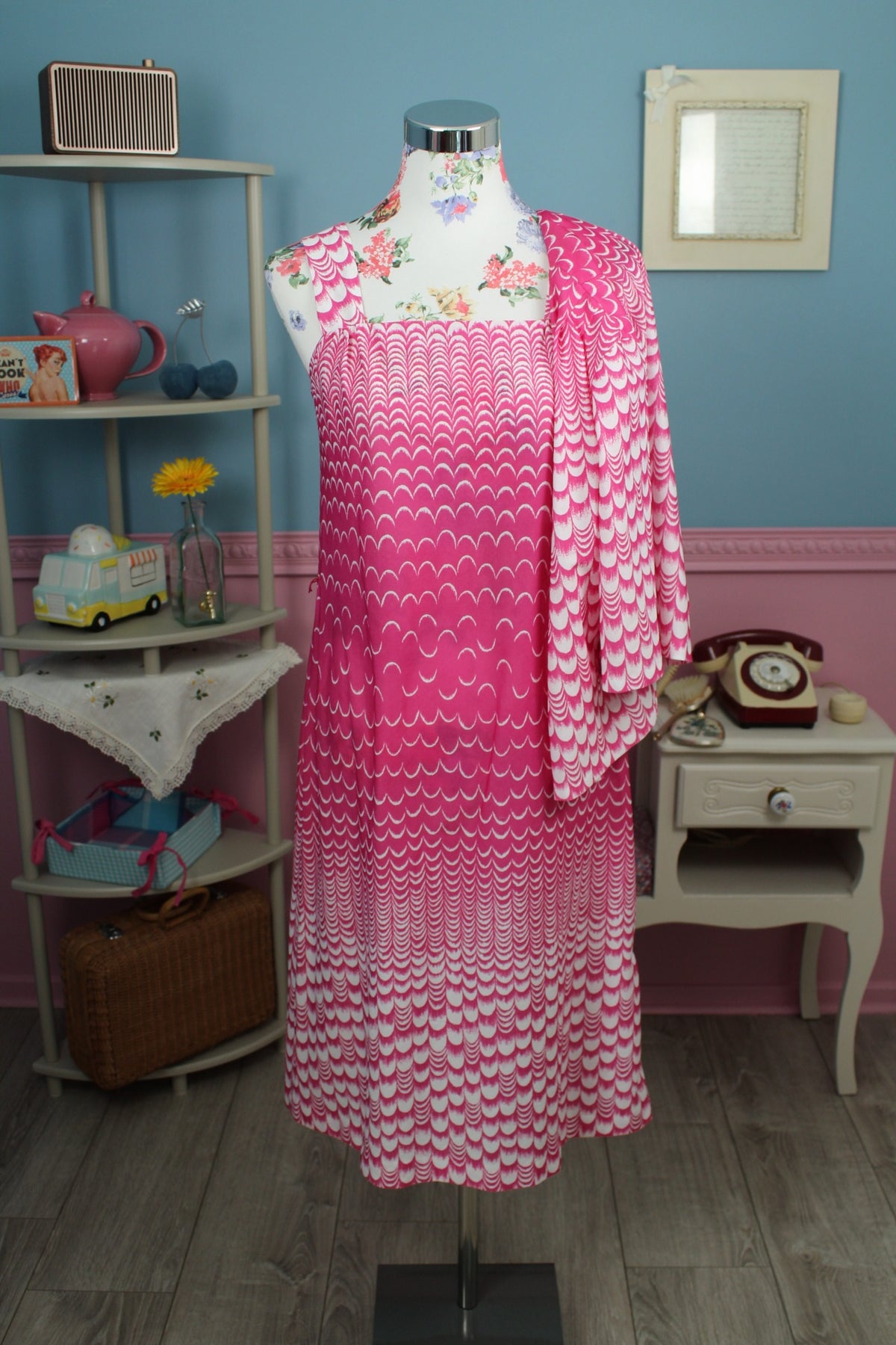 Ensemble robe + boléro vintage années 70 rose pep's motif coquille - Taille 36