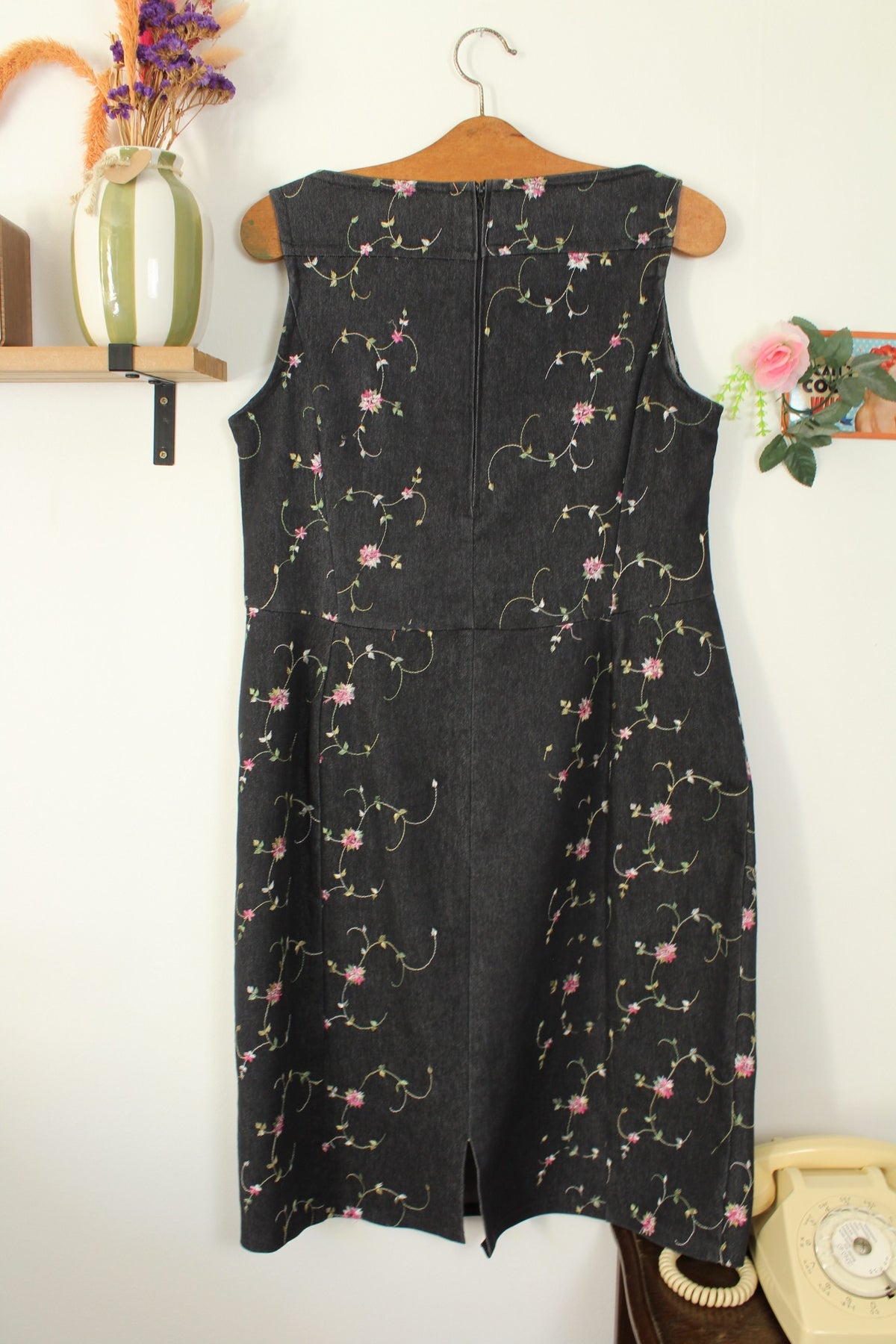 Robe en jean vintage années 90 - gris foncé brodée de fleurs - Taille 40