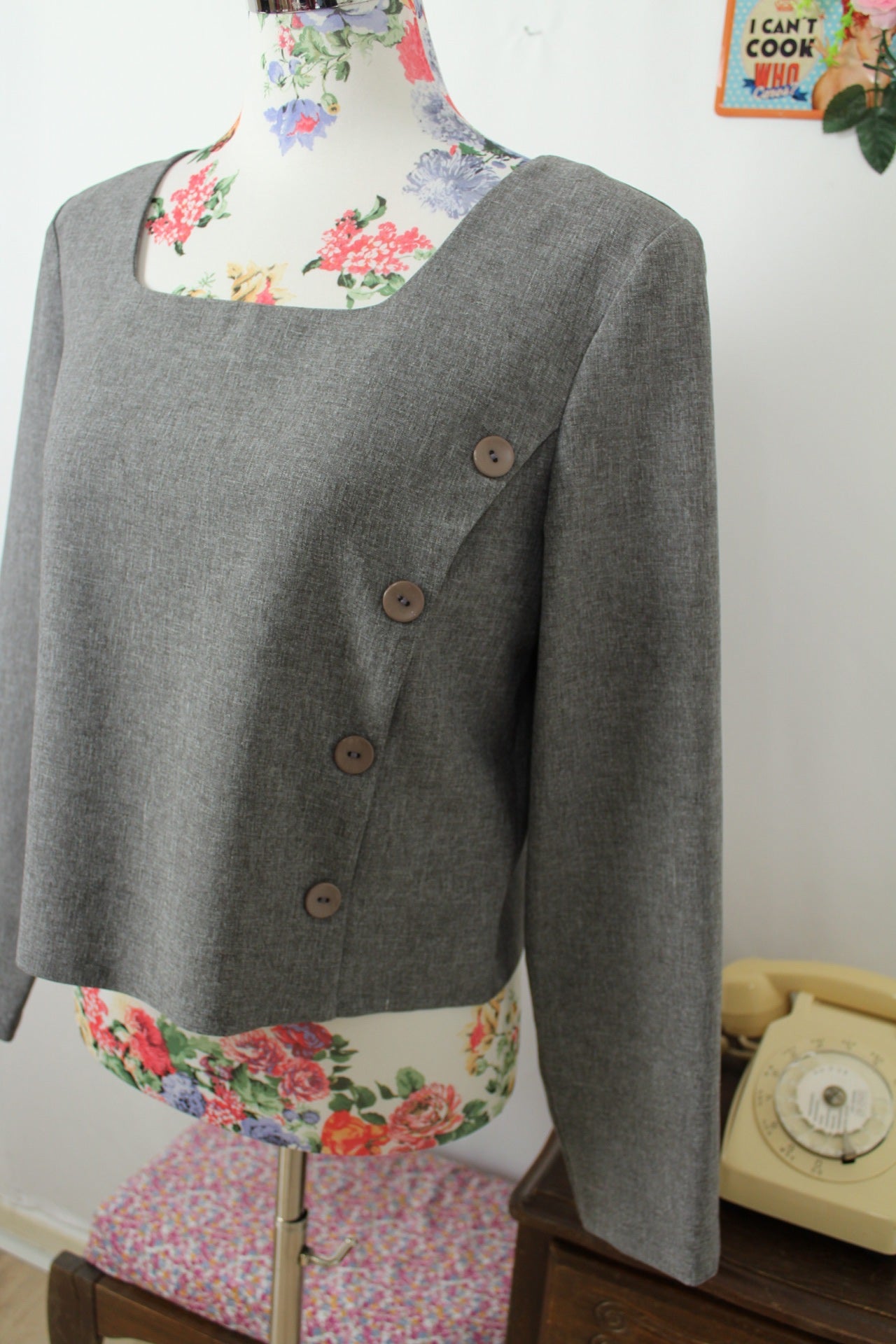 🌸🍒Blouse vintage grise à boutons asymétrique - esprit couture 90s - Taille 40/42 🍒🌸