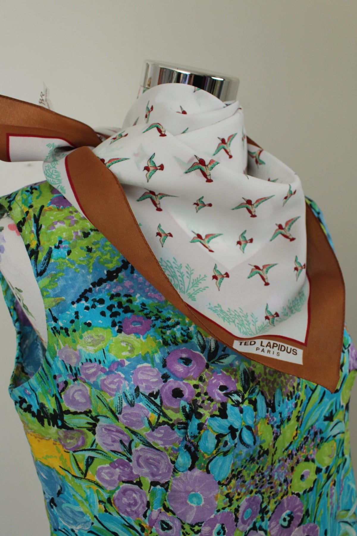 🌸🍒Foulard vintage Ted Lapidus années 70/80 motifs oiseaux🍒🌸