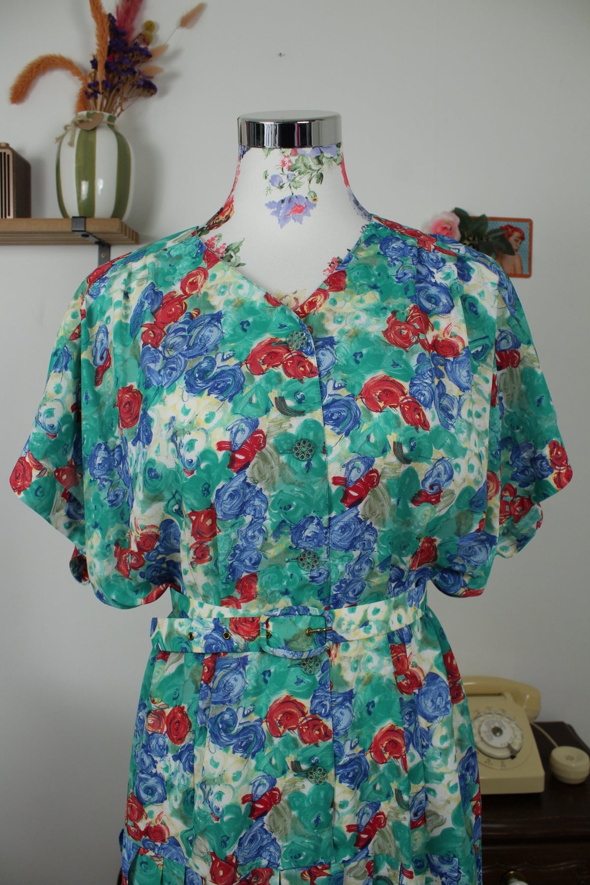 Robe vintage années 80 imprimée de roses abstraites - taille 48